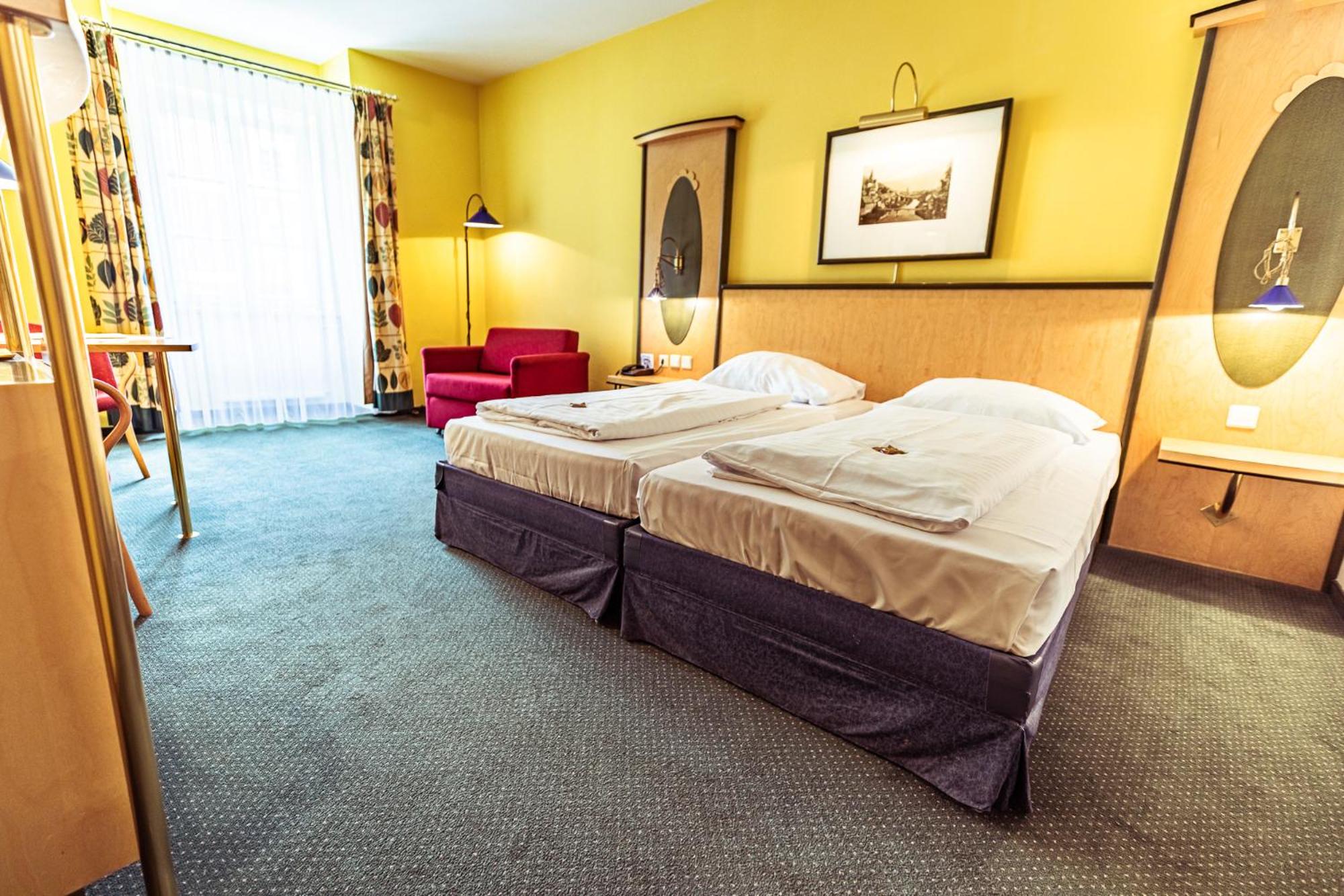 Double Room with Balcony photo 2