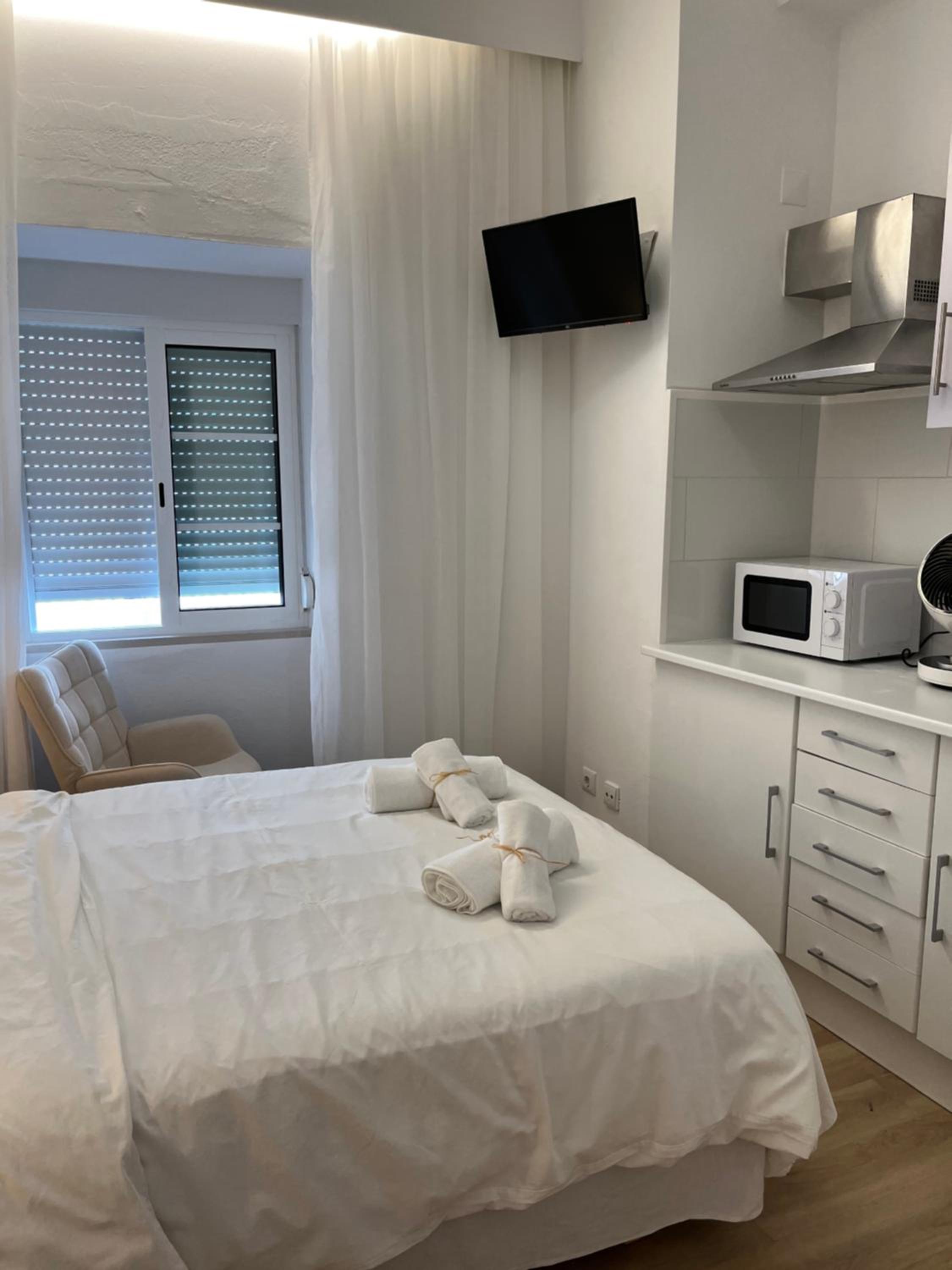 Double Room with Kitchenette - Photo 1