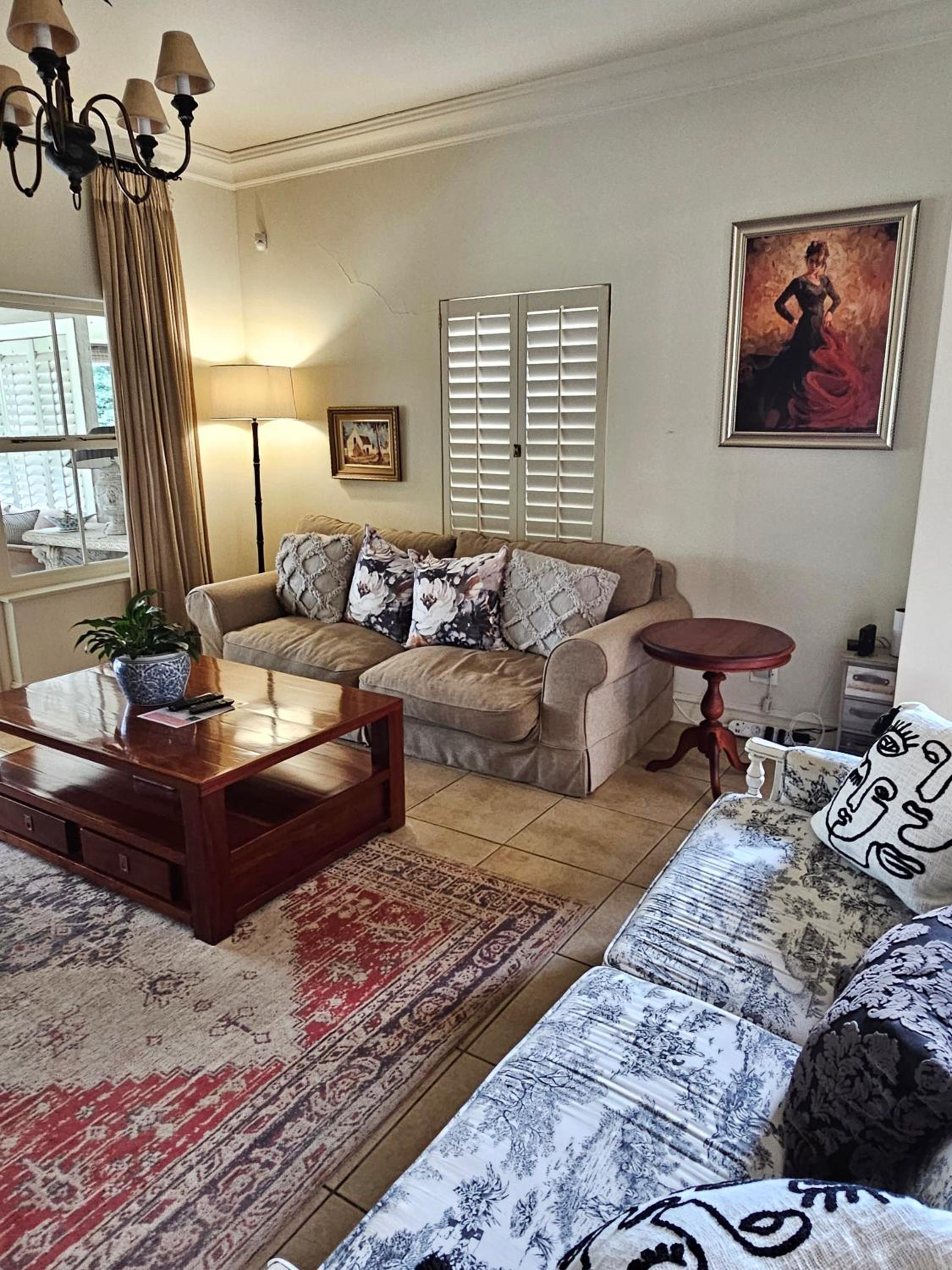 Three-Bedroom House photo 1