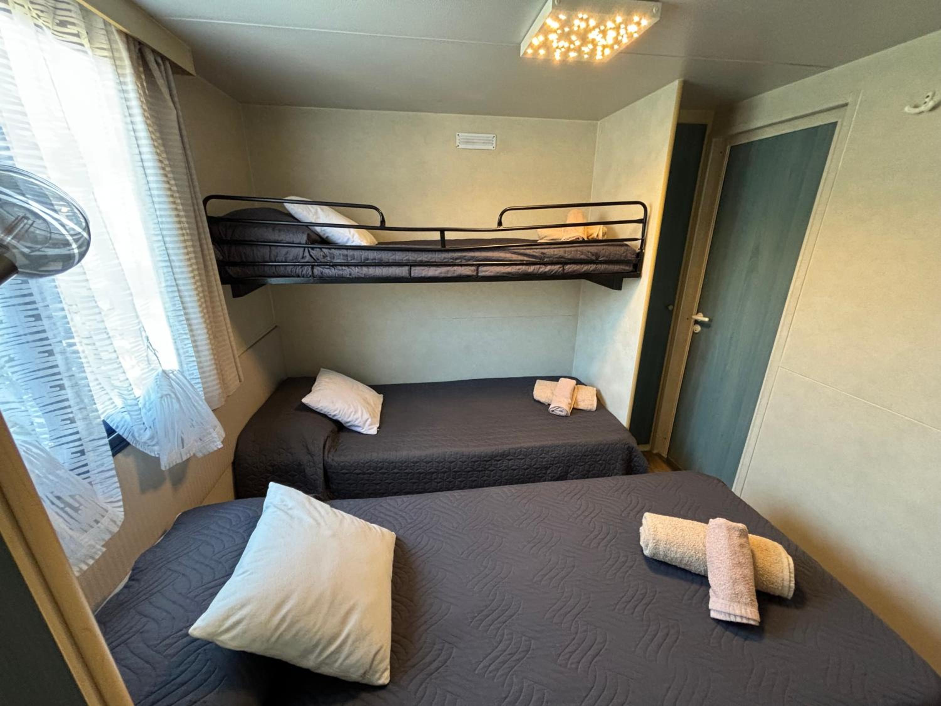 Mobile Home photo 1