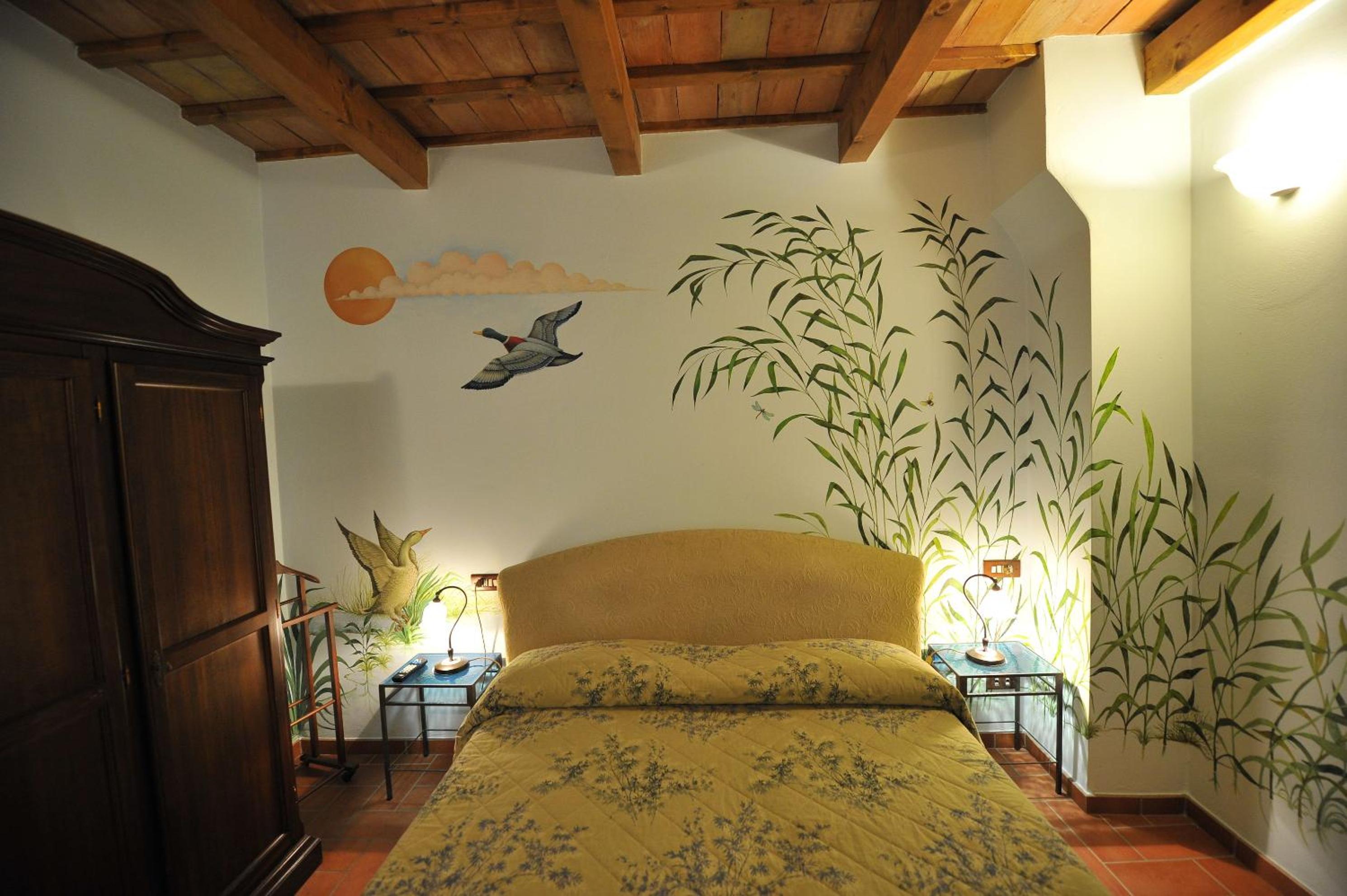 Deluxe Junior Suite photo 1