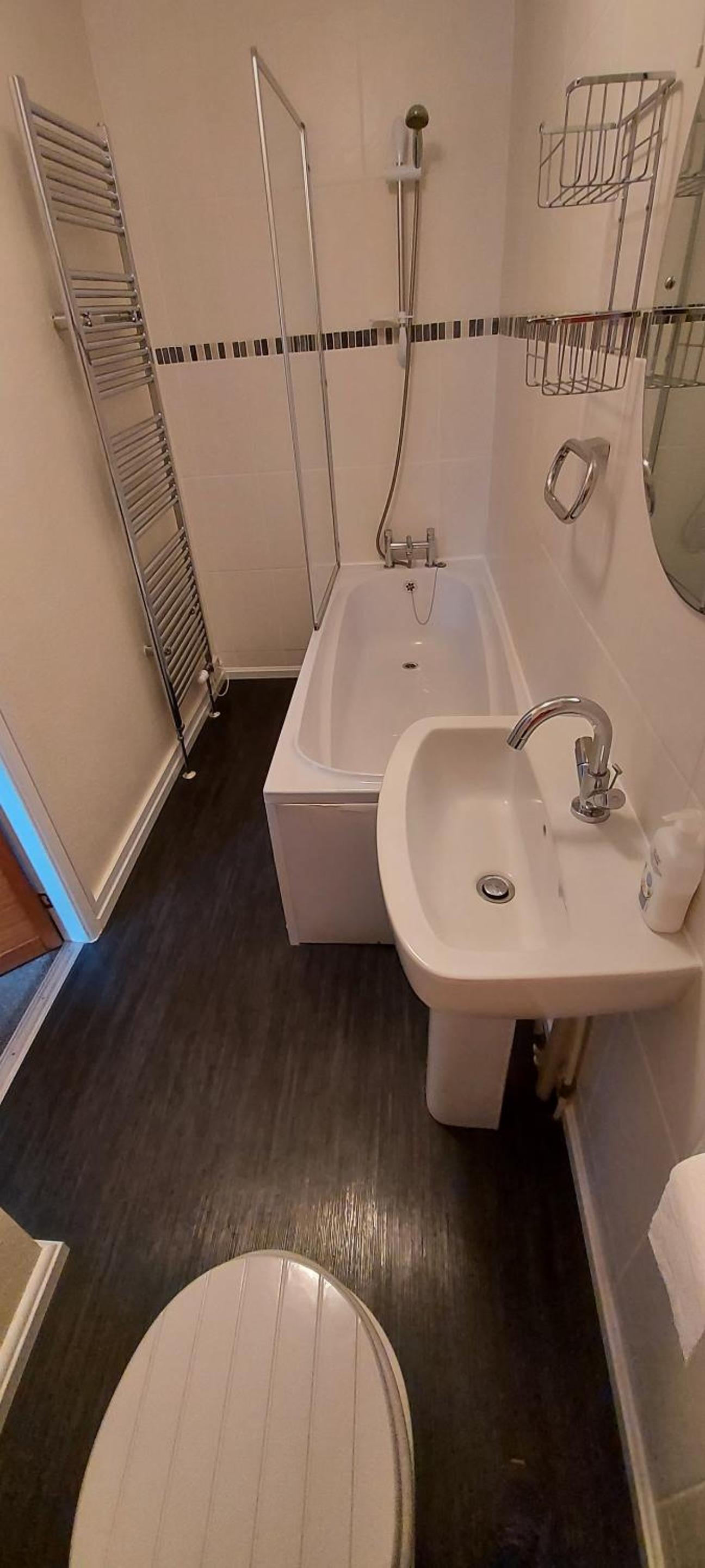Standard Twin Room with Garden View - Photo 3