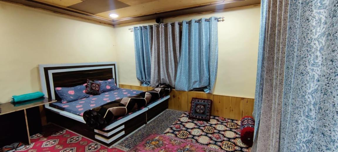 Double Room With Mountain View photo 2