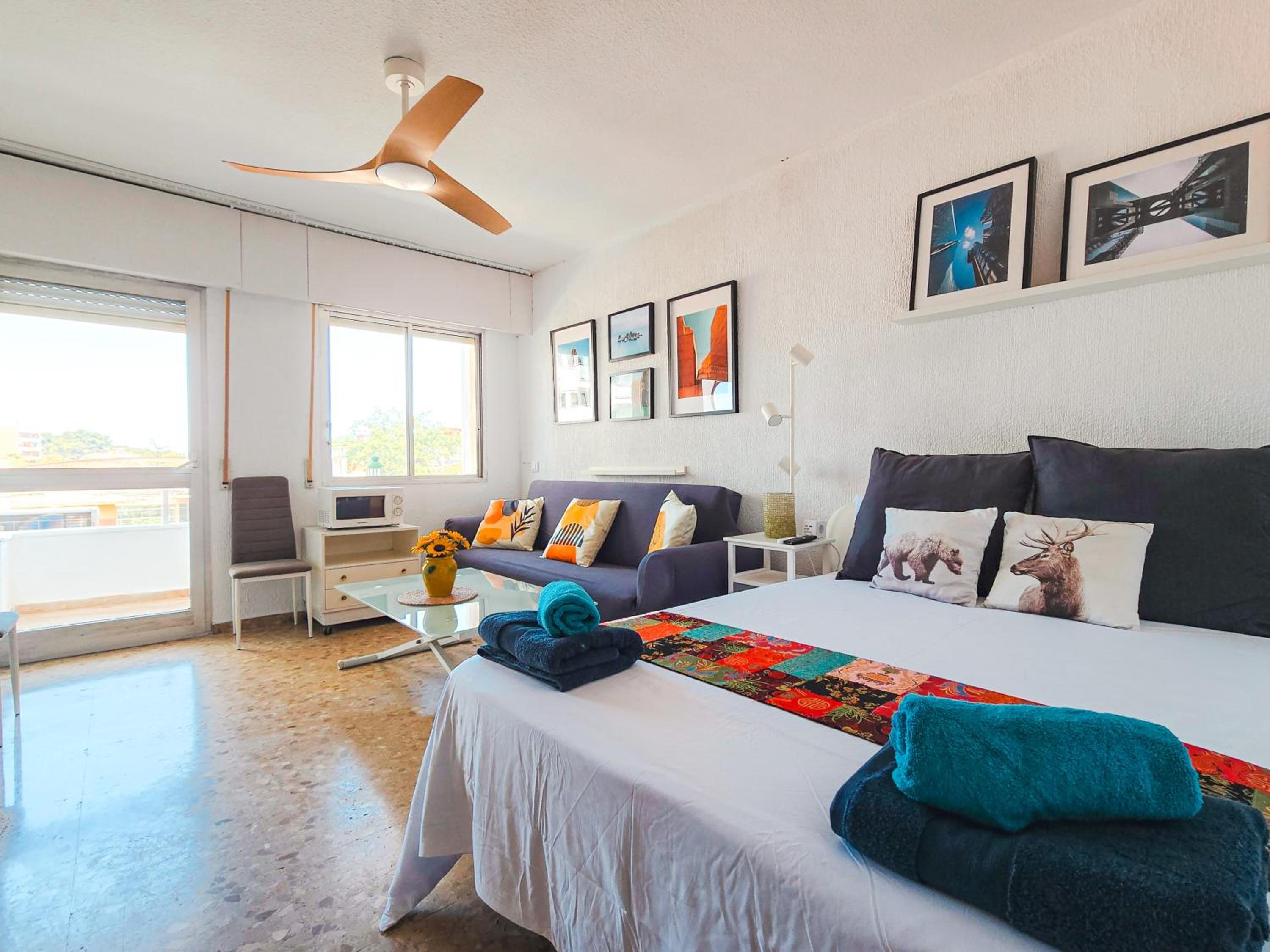 Studio Apartment with Balcony