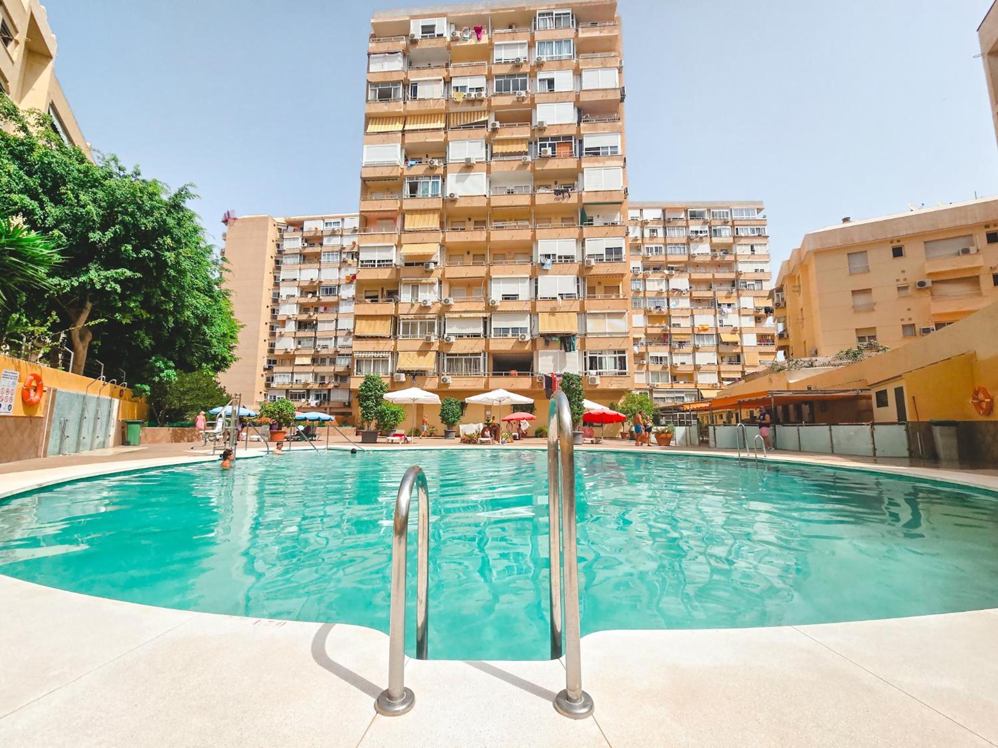 Studio Apartment with Balcony photo 3