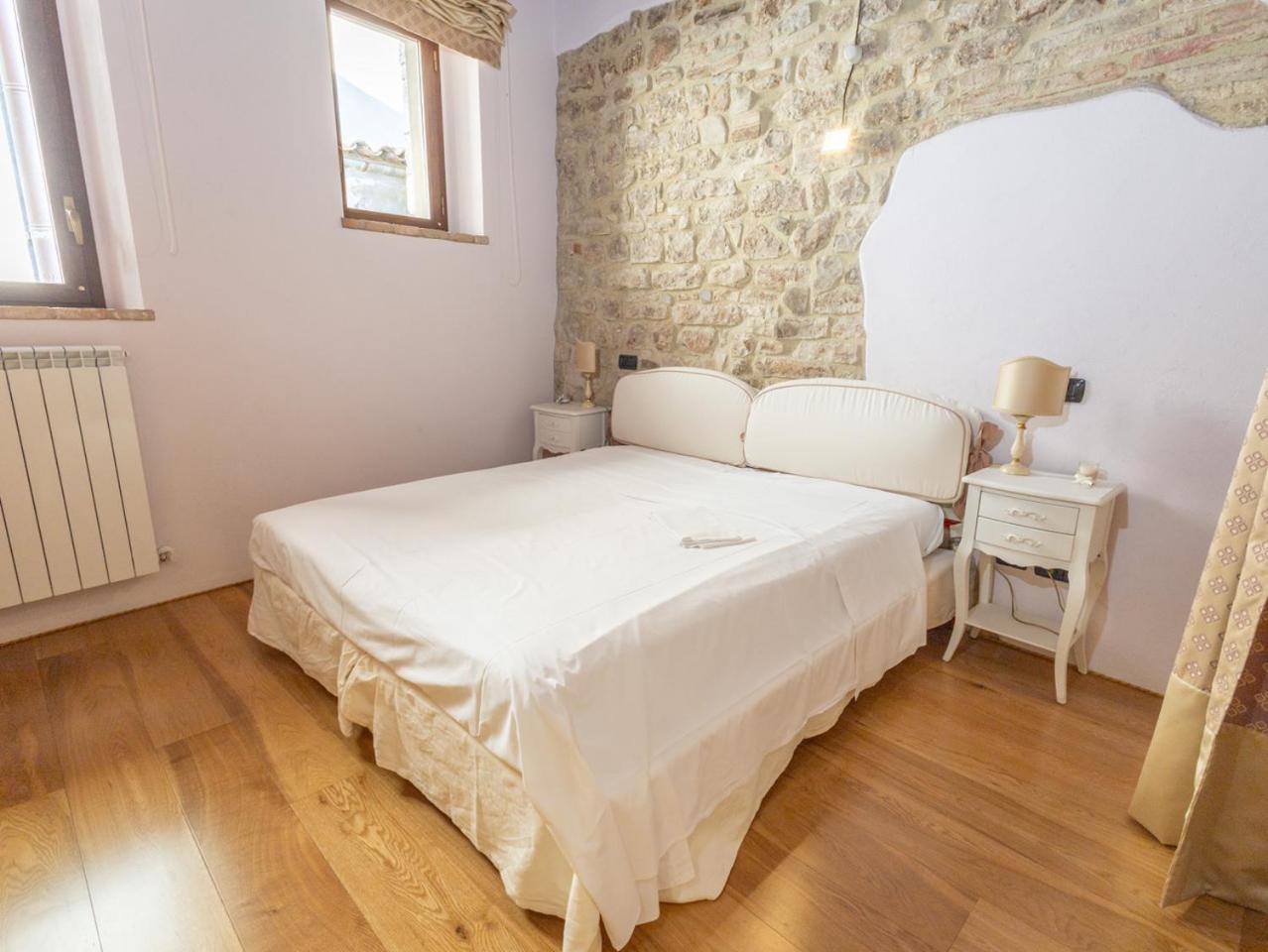 Double or Twin Room with Private Bathroom