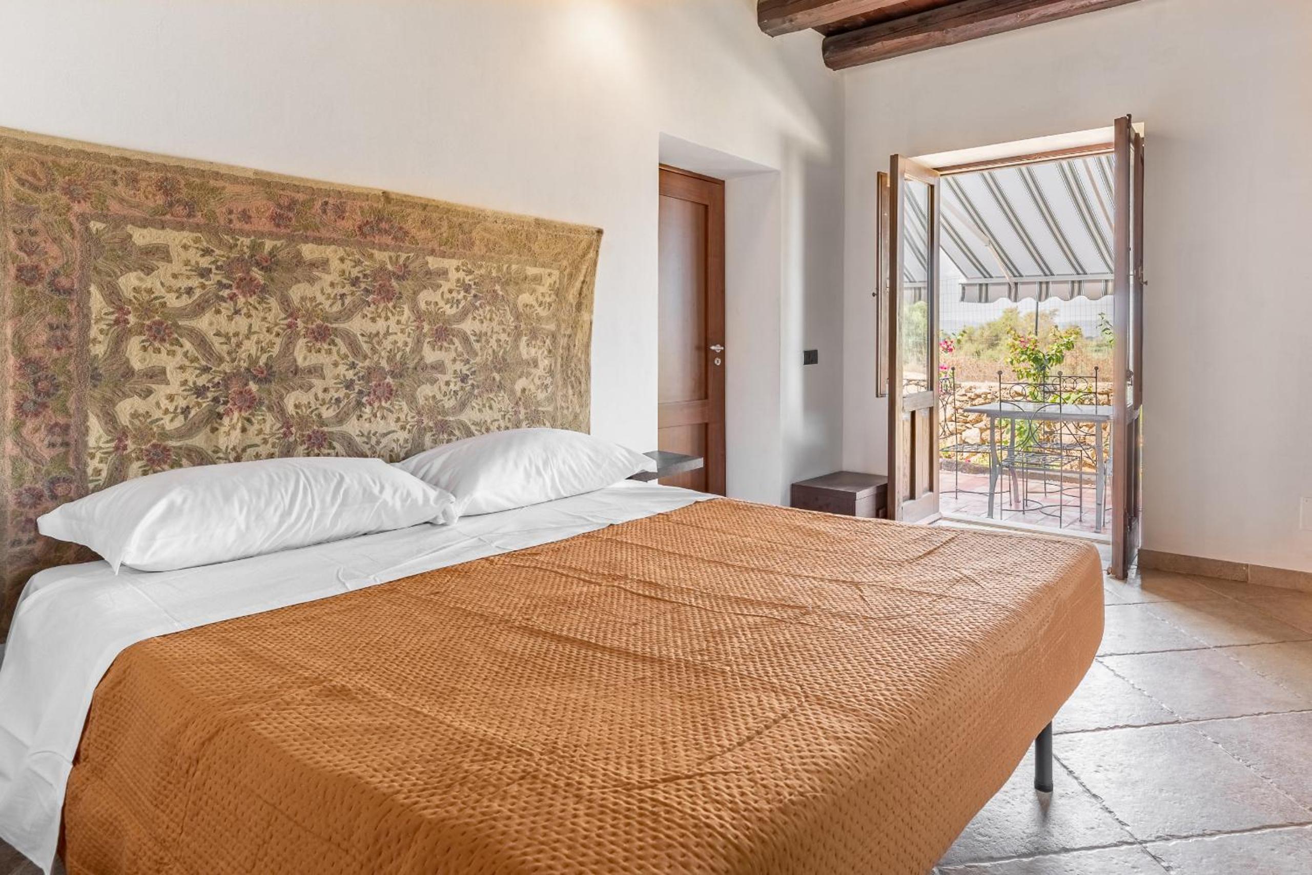 One-Bedroom Apartment With Garden