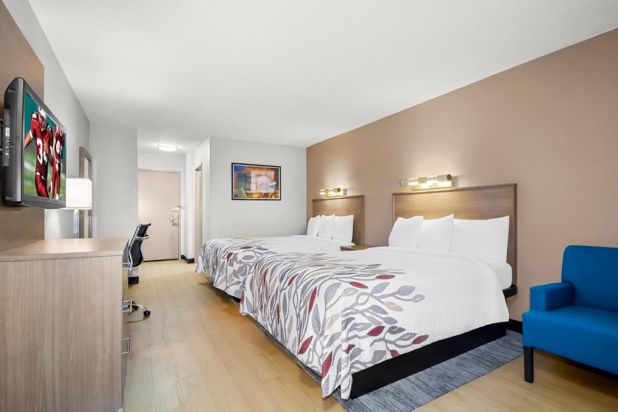 Standard Room with Two Double Beds Non-Smoking - Photo 7