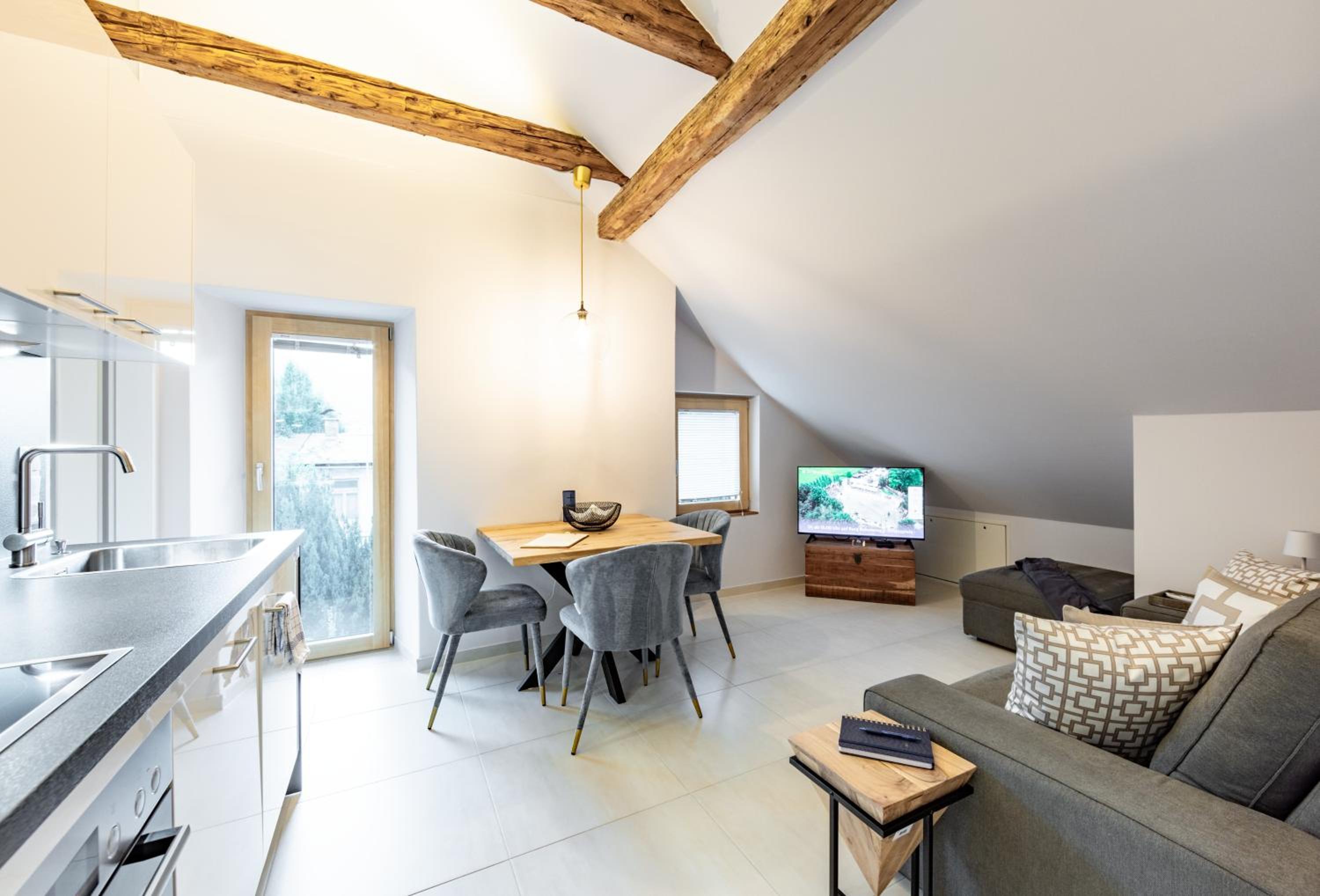 Apartment with Garden View