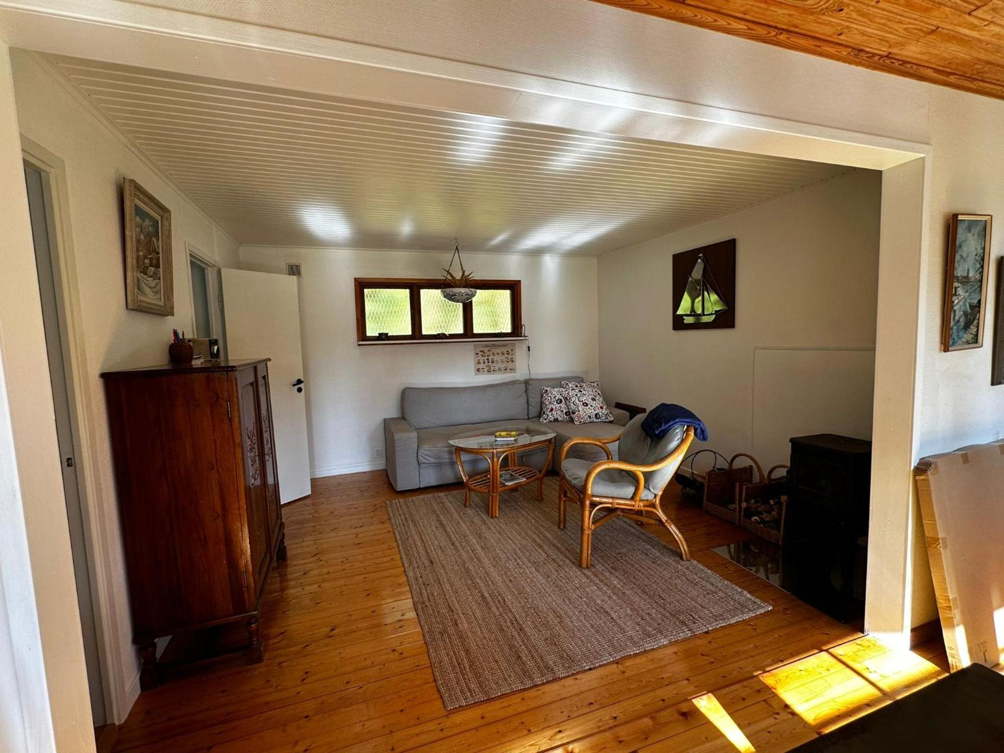 One-Bedroom House photo 1