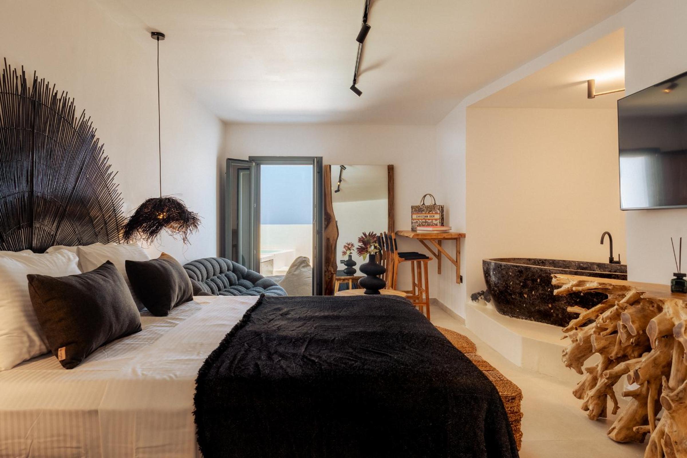 Deluxe Suite | Sea View & Outdoor Hot tub