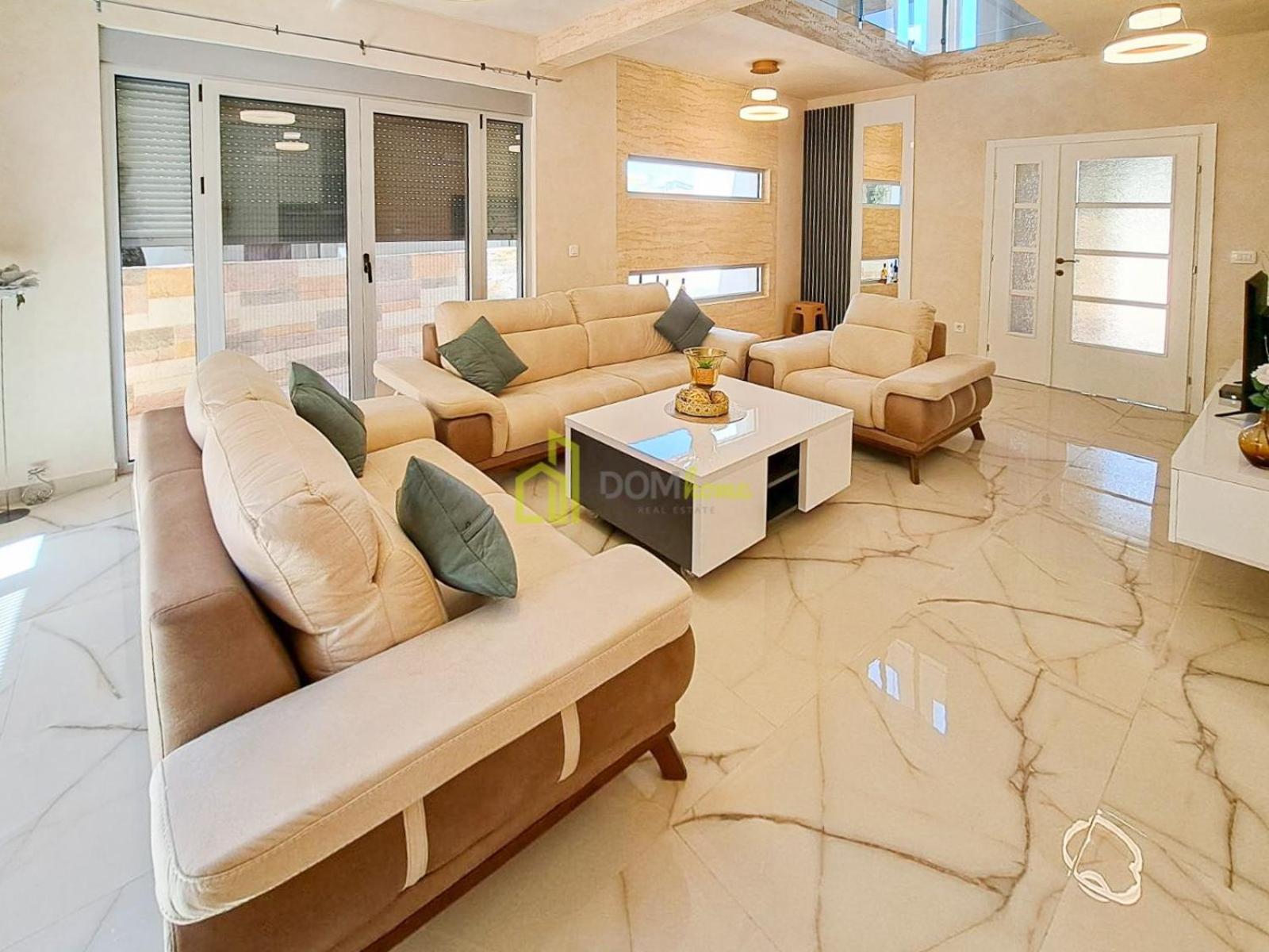 Deluxe Villa