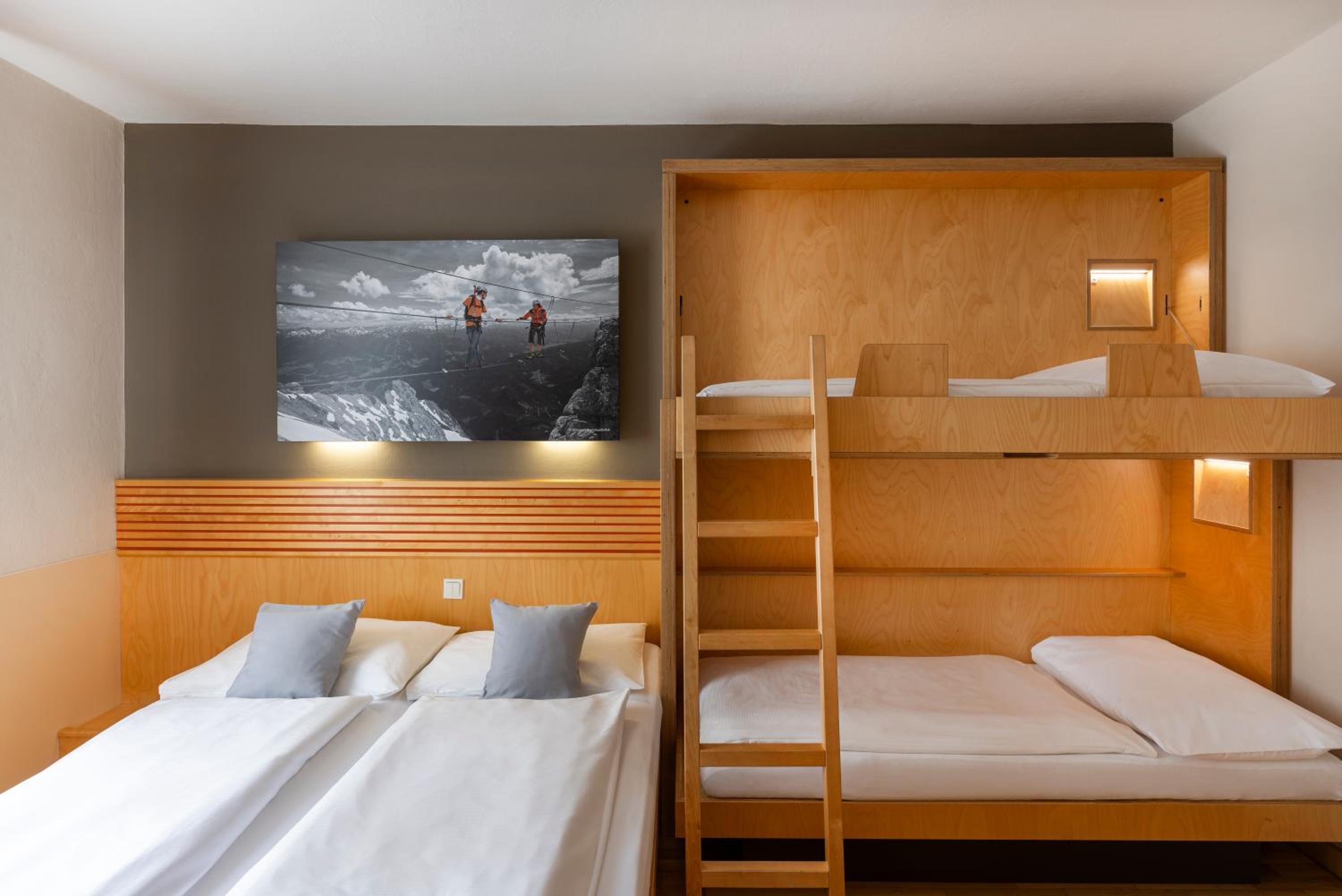 Quadruple Room - Photo 2