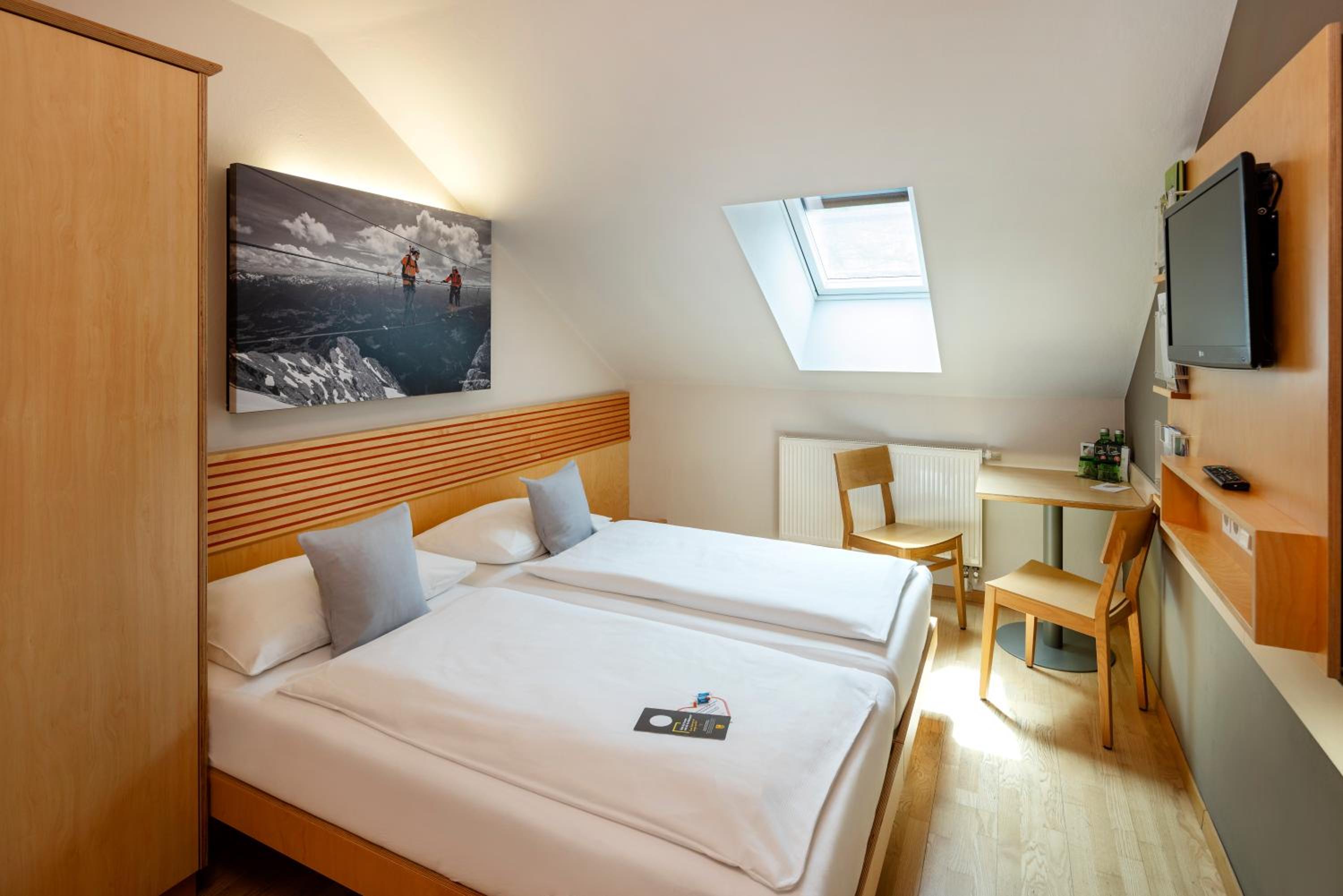Double Room - Photo 2