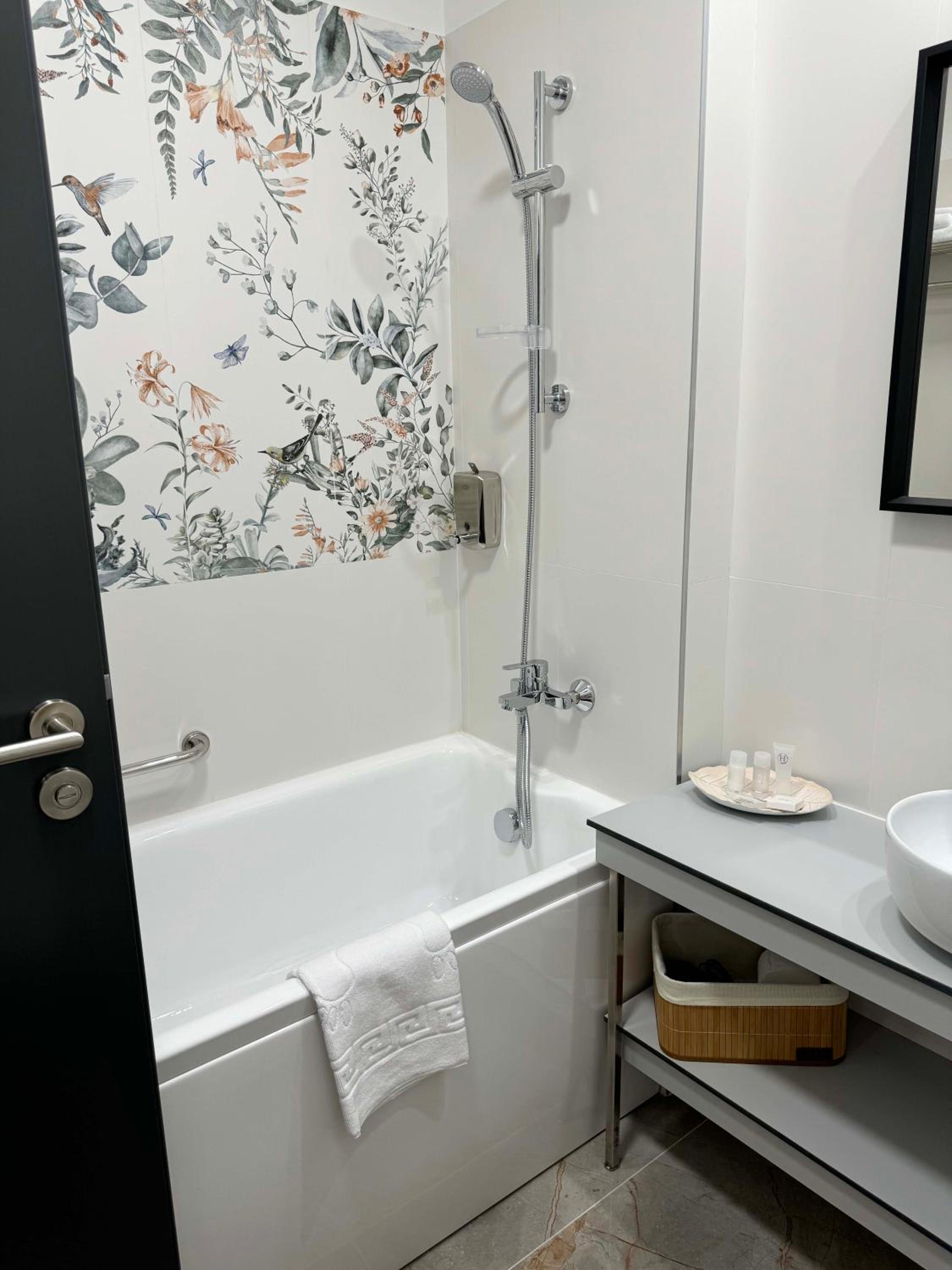 Double Room with Balcony photo 2