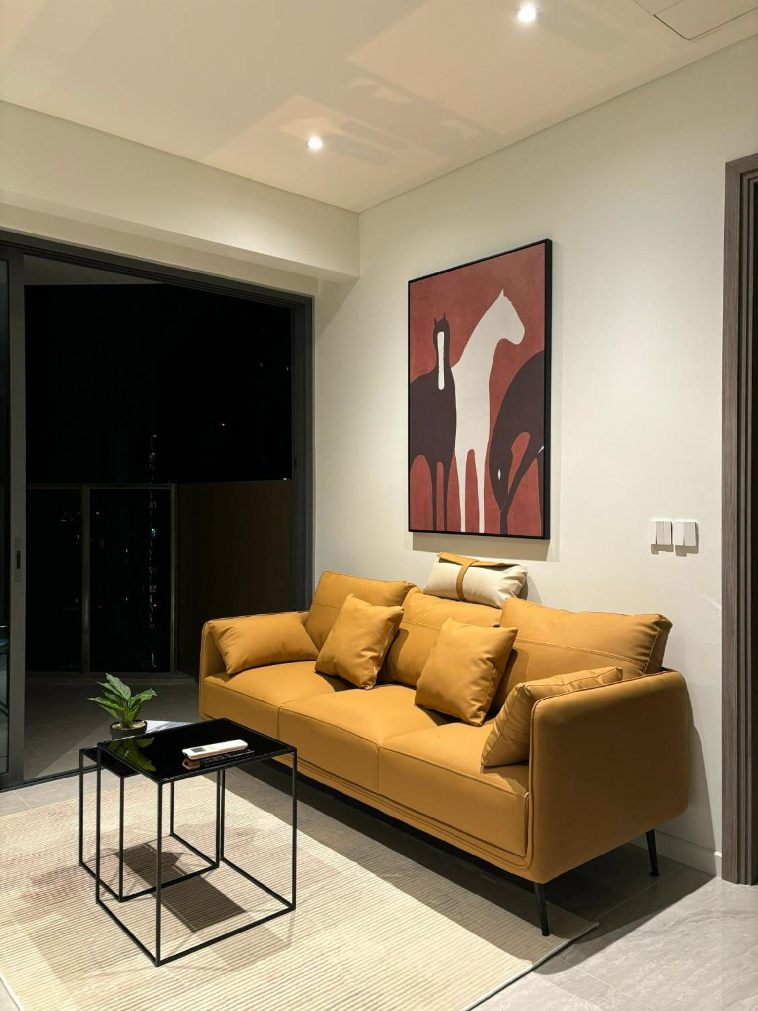 One-Bedroom Apartment with Balcony photo 3