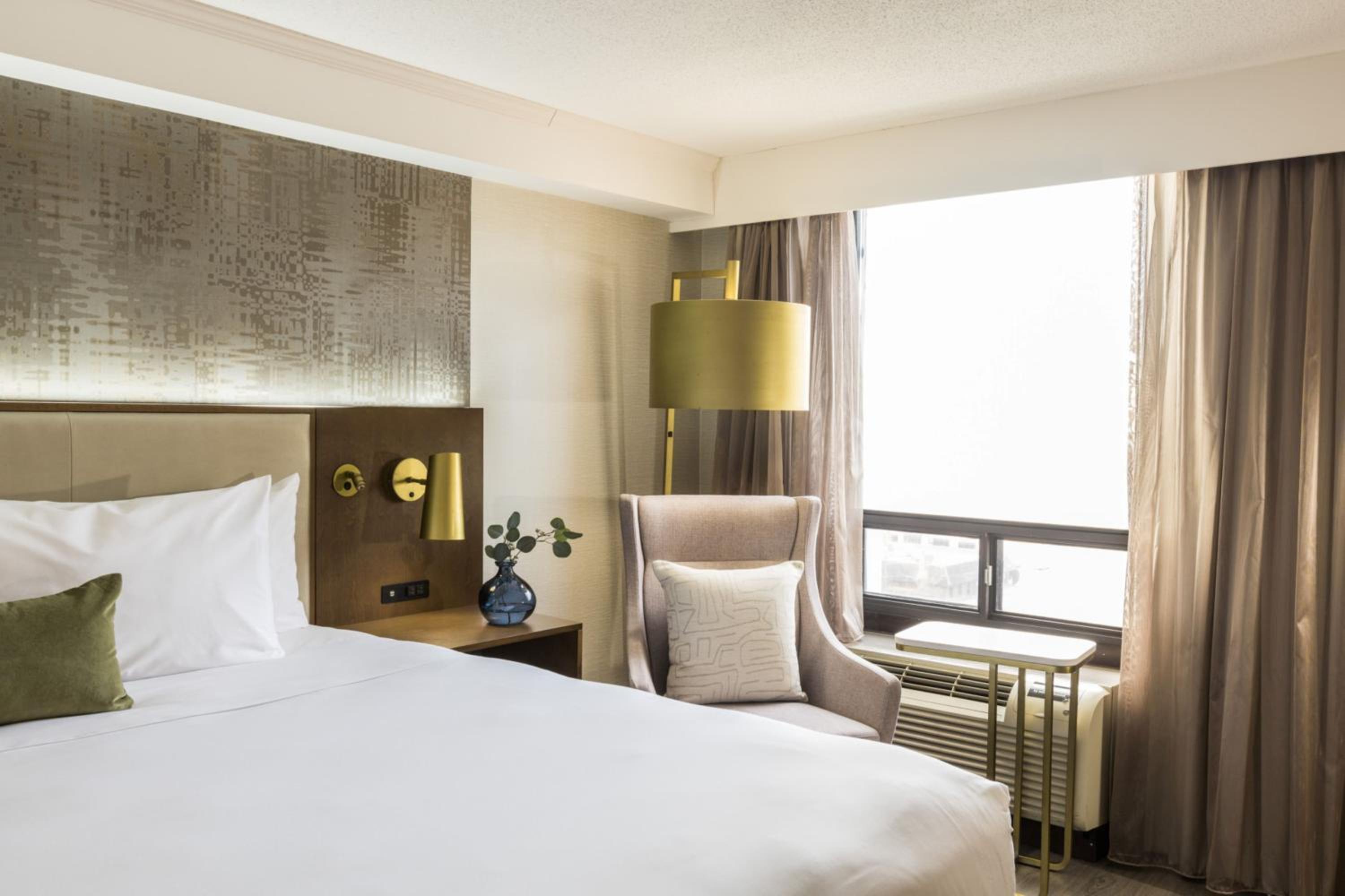 King Room - High Floor - Non-Smoking - Photo 2