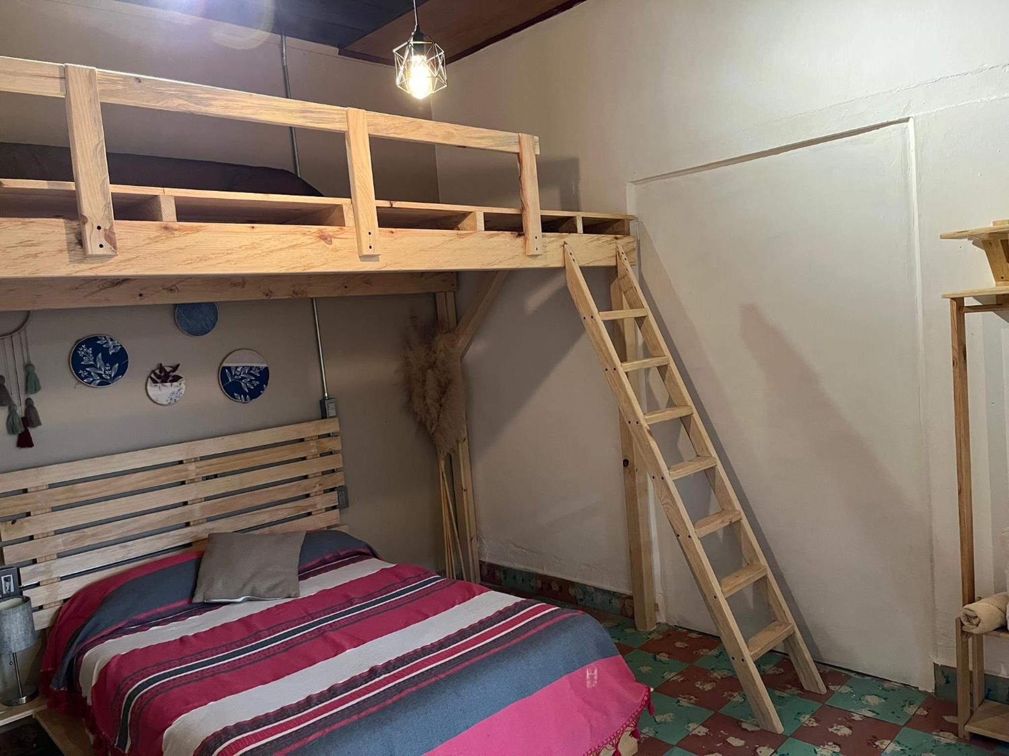 Basic Triple Room with Shared Bathroom
