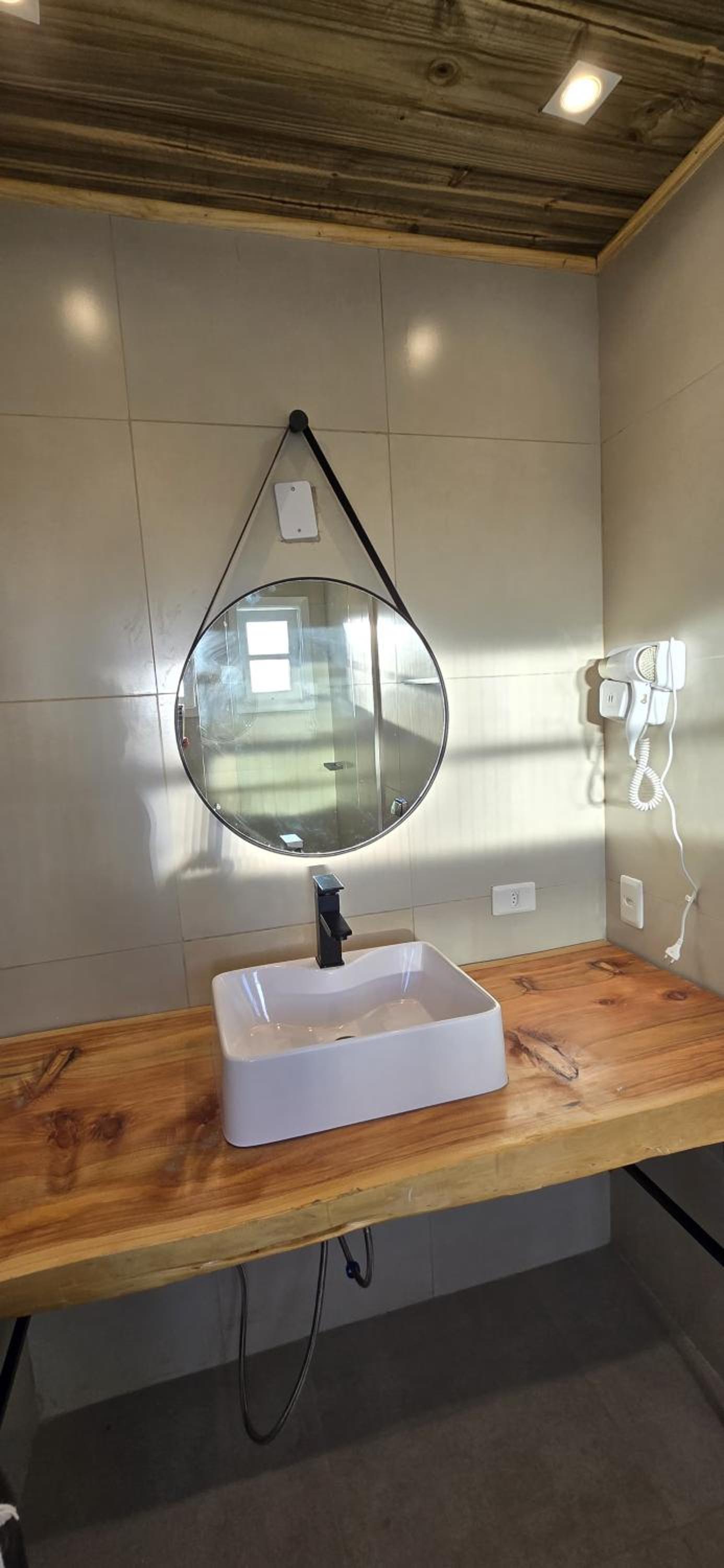 Suite with Hot Tub photo 3