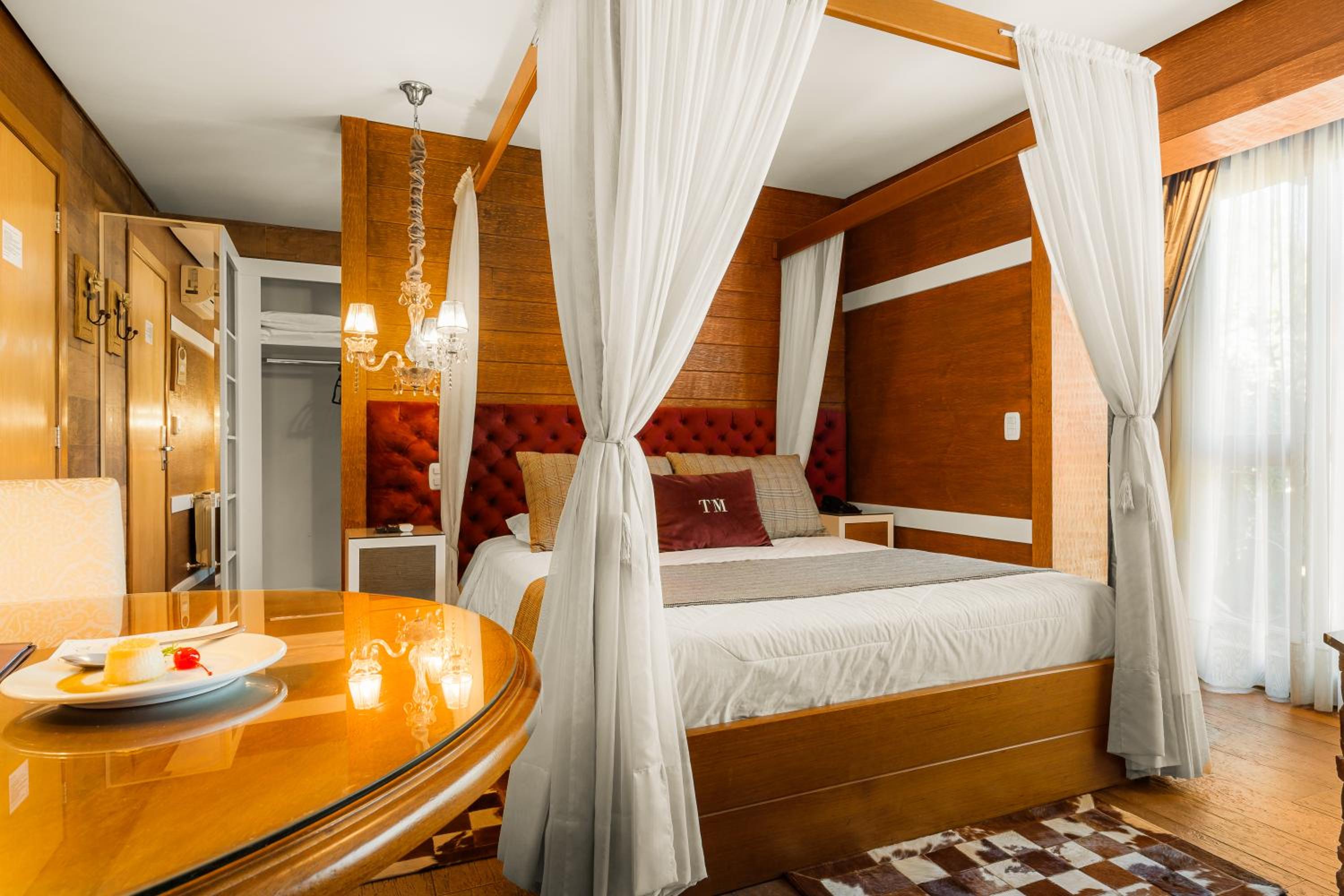 Master Apartment thumbnail 6
