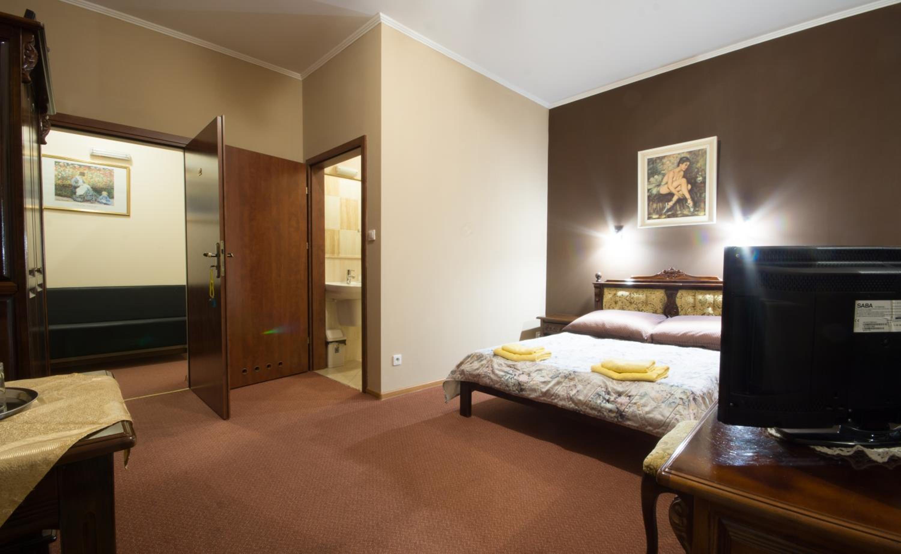 Deluxe Double or Twin Room with Garden View - Photo 6