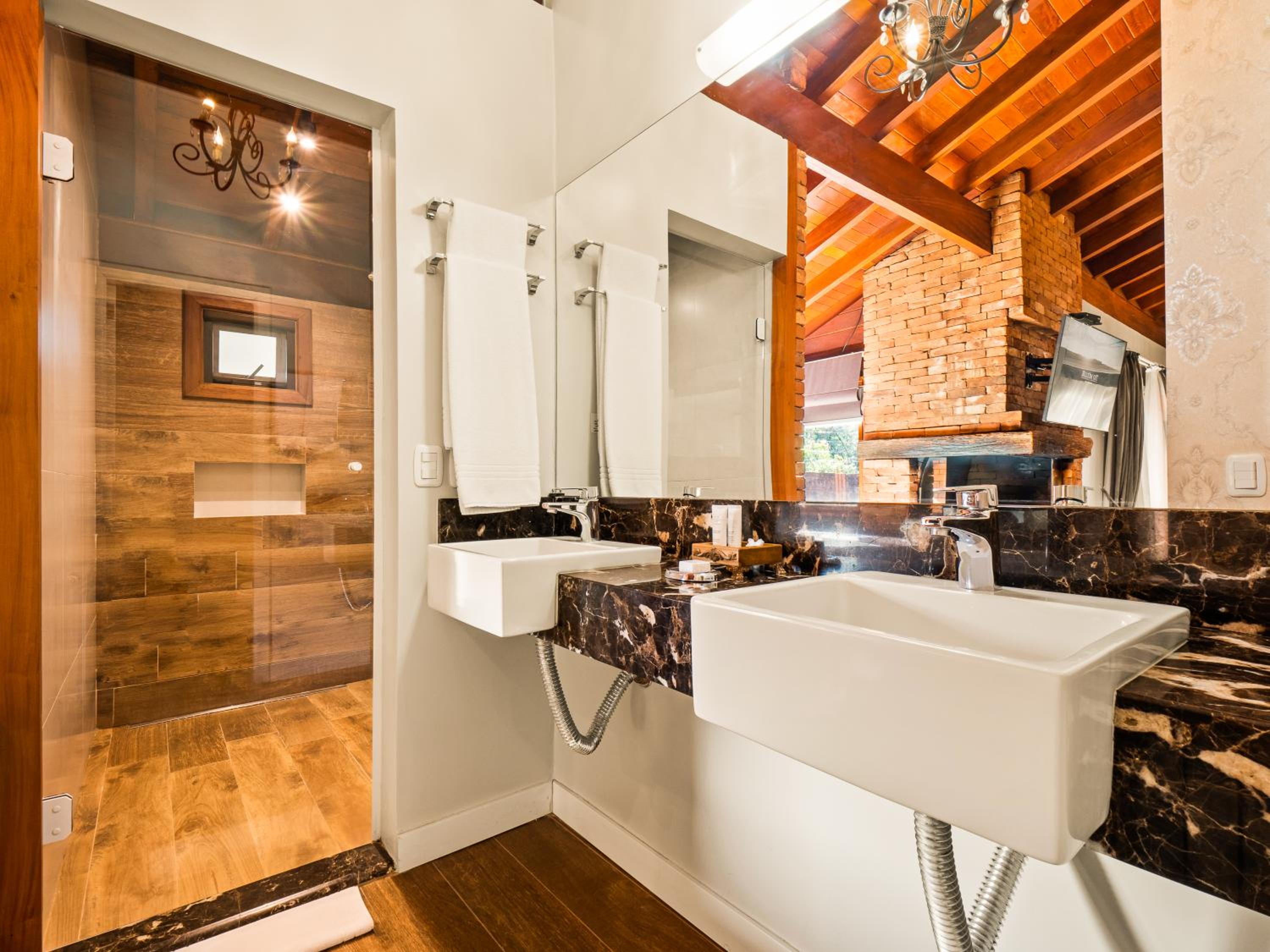 Superior Chalet