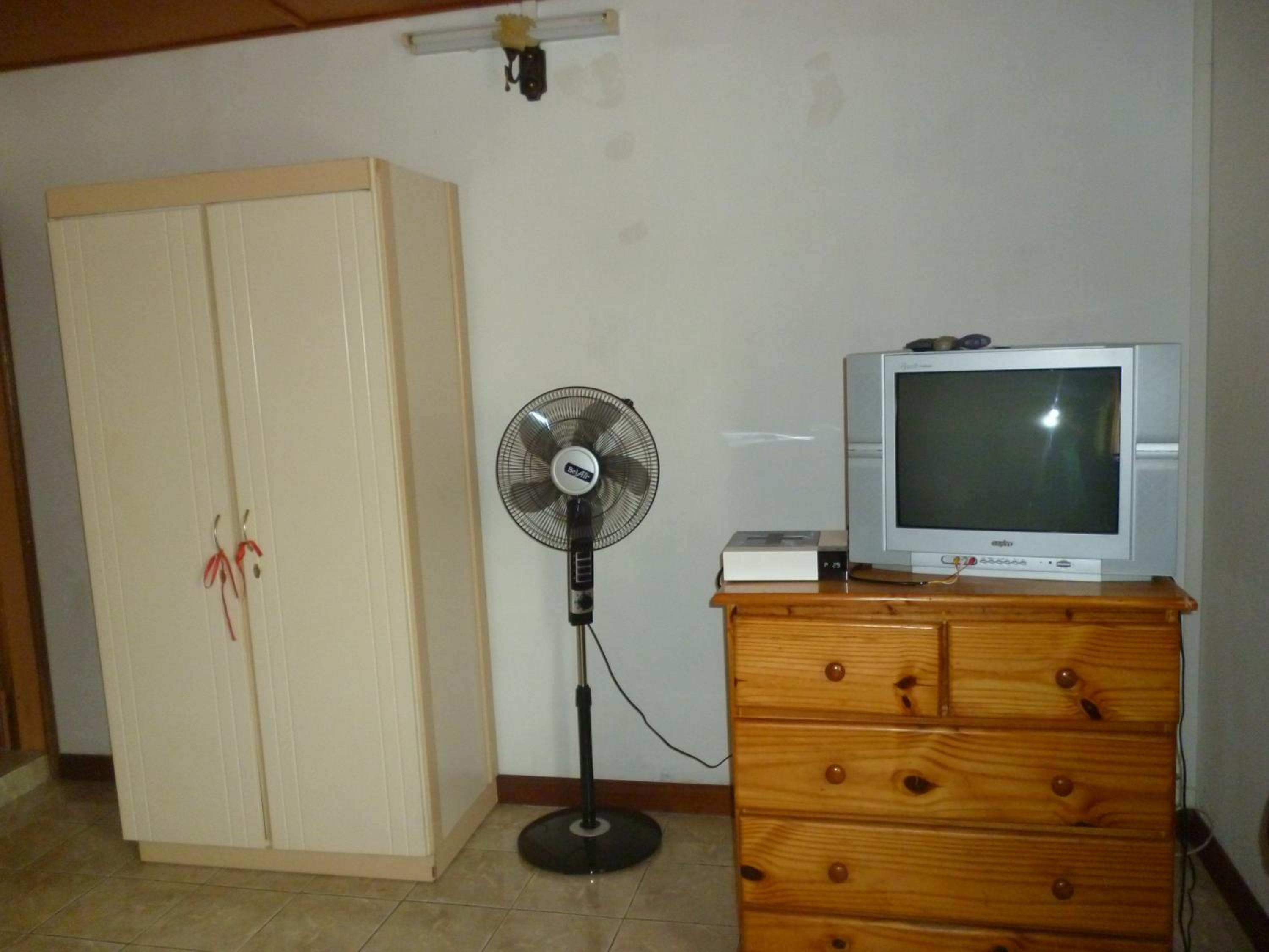 Deluxe Double Room (2 Adults + 1 Child) - Photo 5
