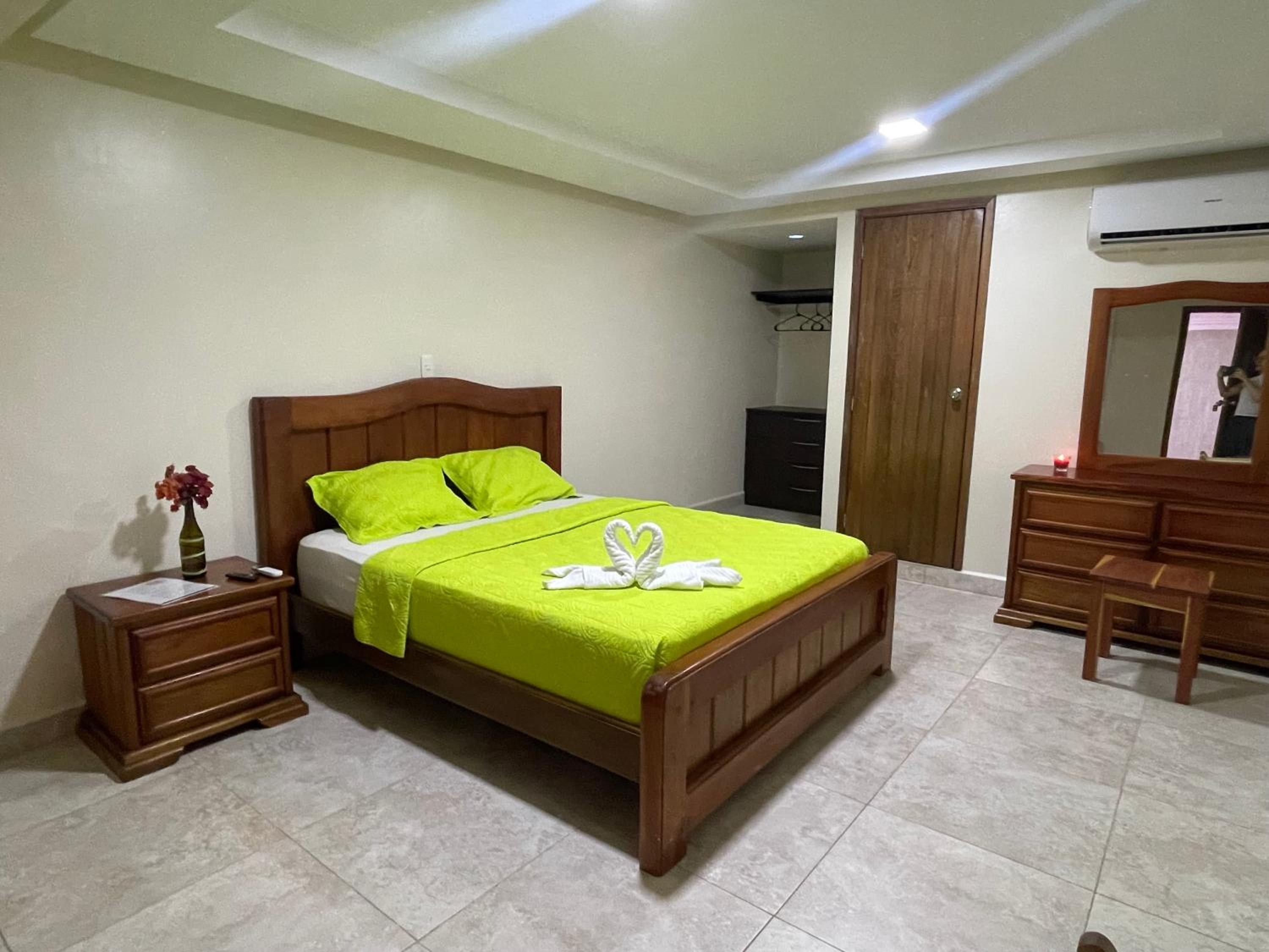Deluxe Queen Room photo 1