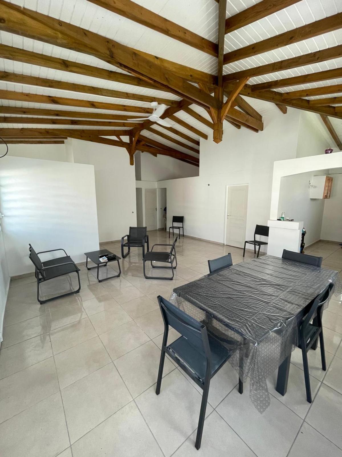 Three-Bedroom House photo 2