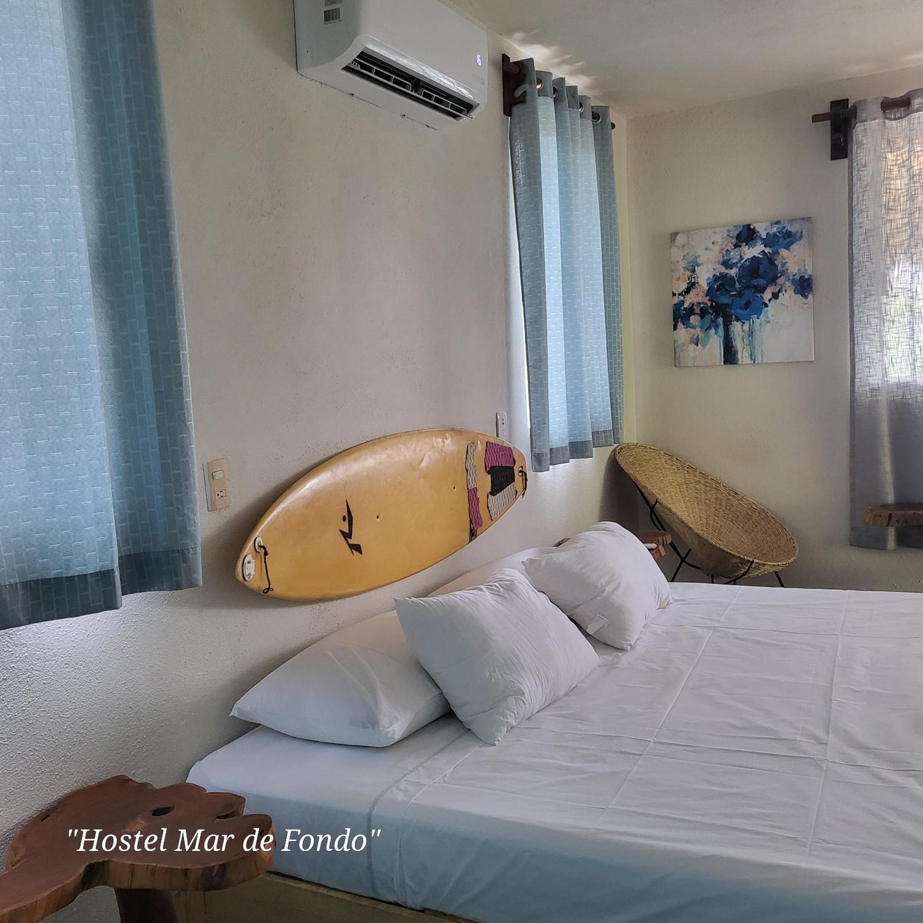 Deluxe King Room - Photo 9
