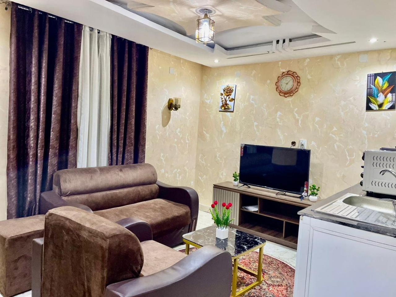 One-Bedroom Apartment With Balcony photo 1
