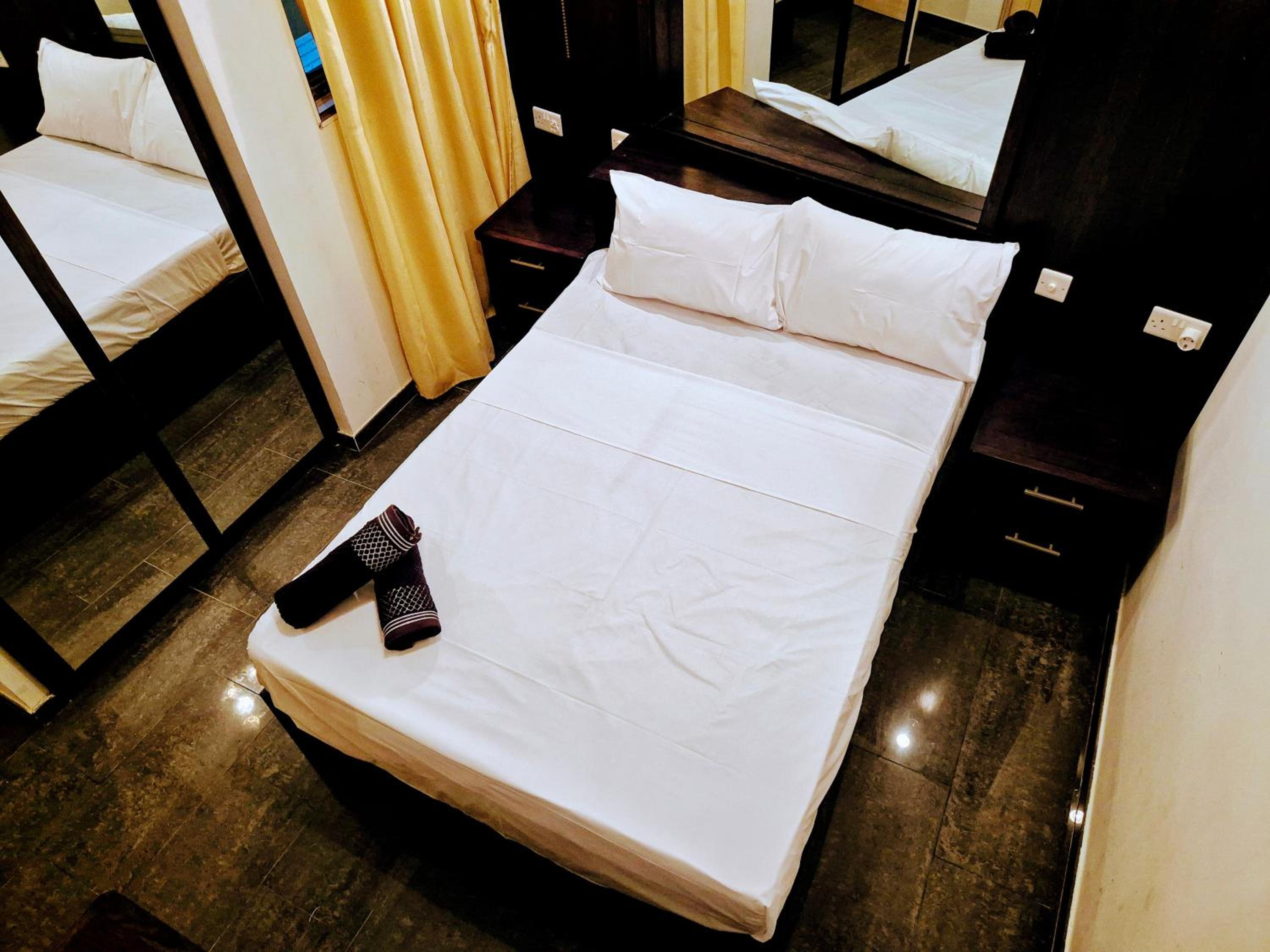 Double Room With Private Bathroom photo 2