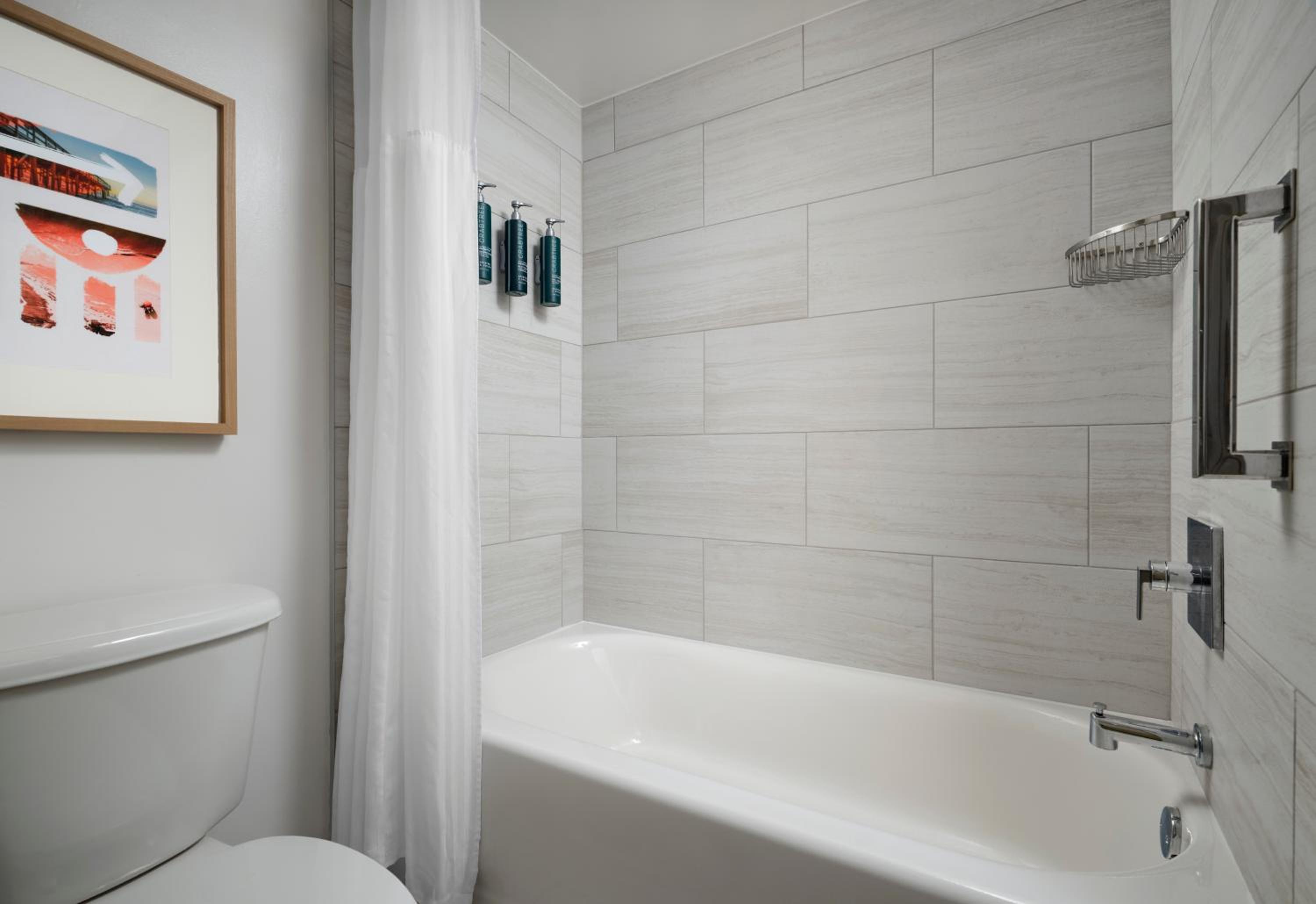 2 Queen Oceanview with Balcony - Photo 8