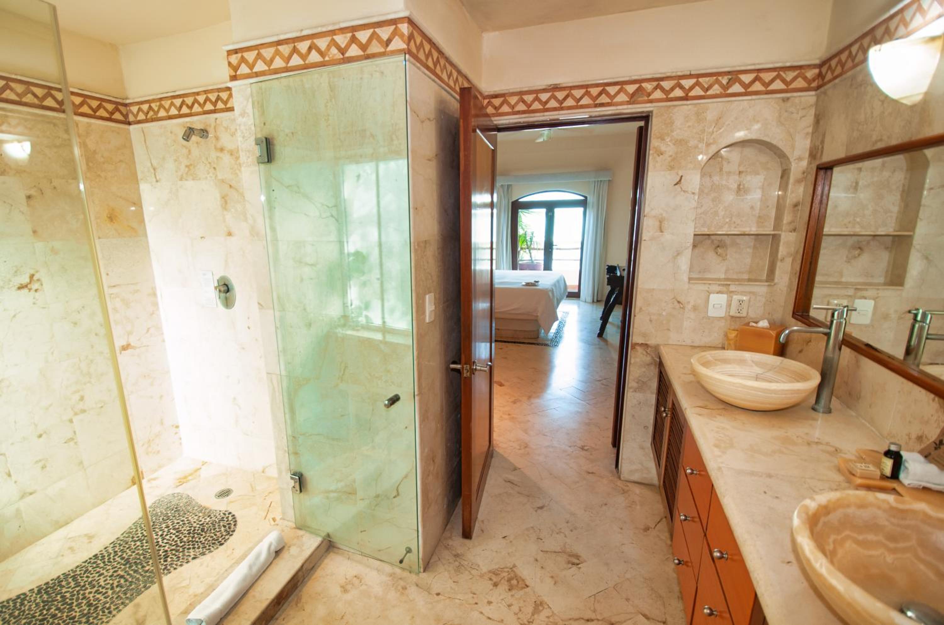 Two-Bedroom Penthouse - Photo 18
