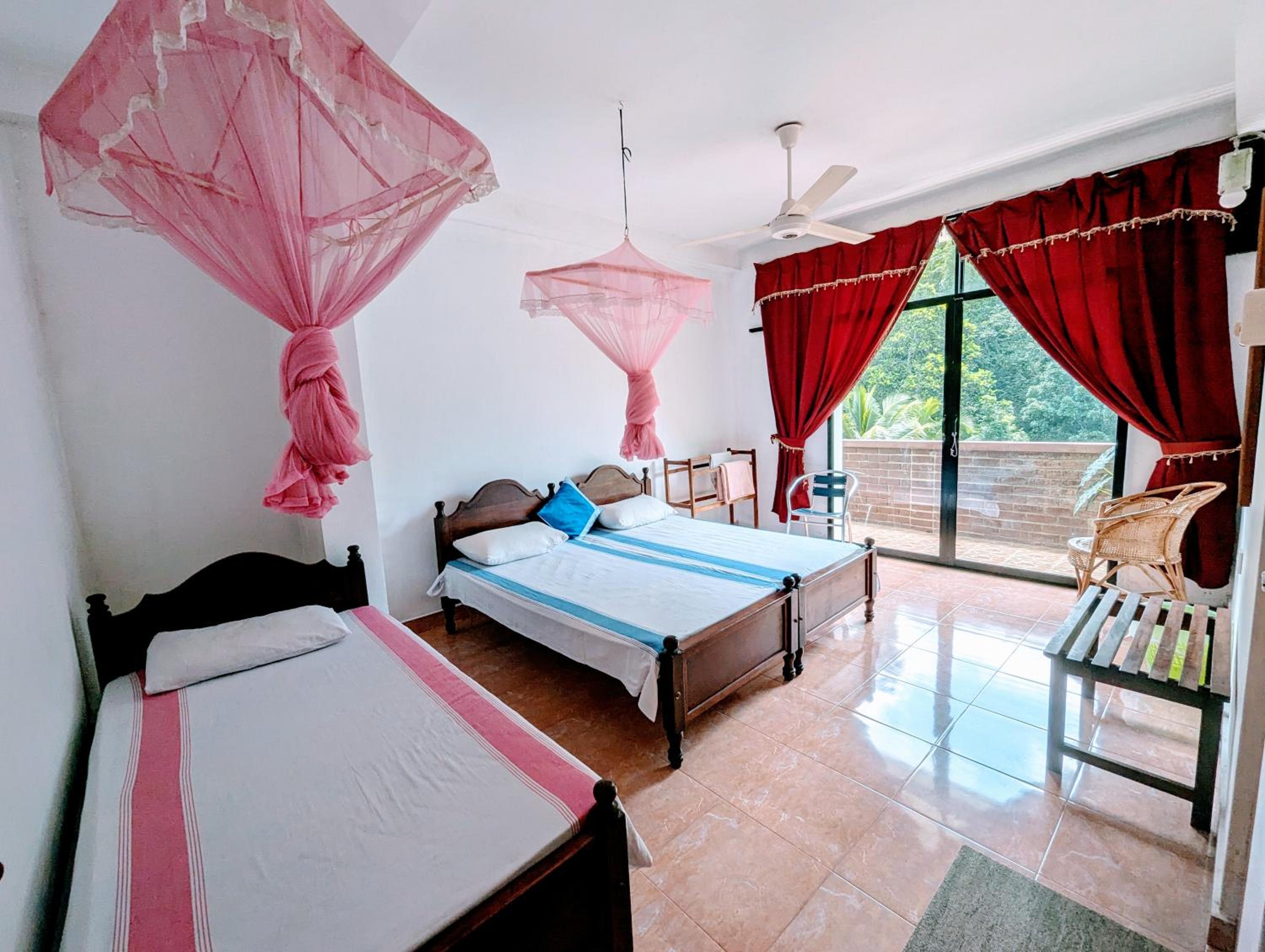 Triple Room with Balcony