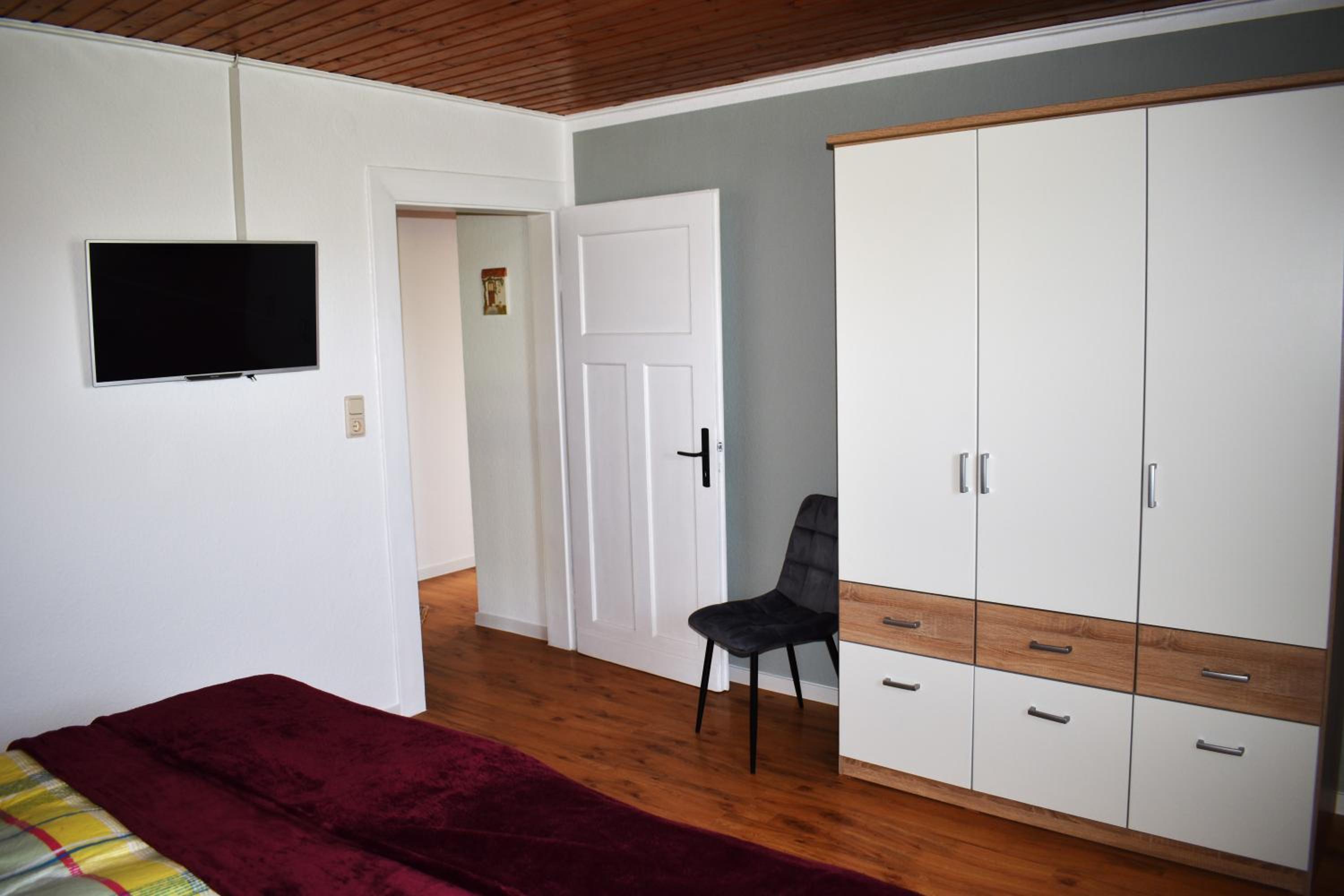 Three-Bedroom House photo 1