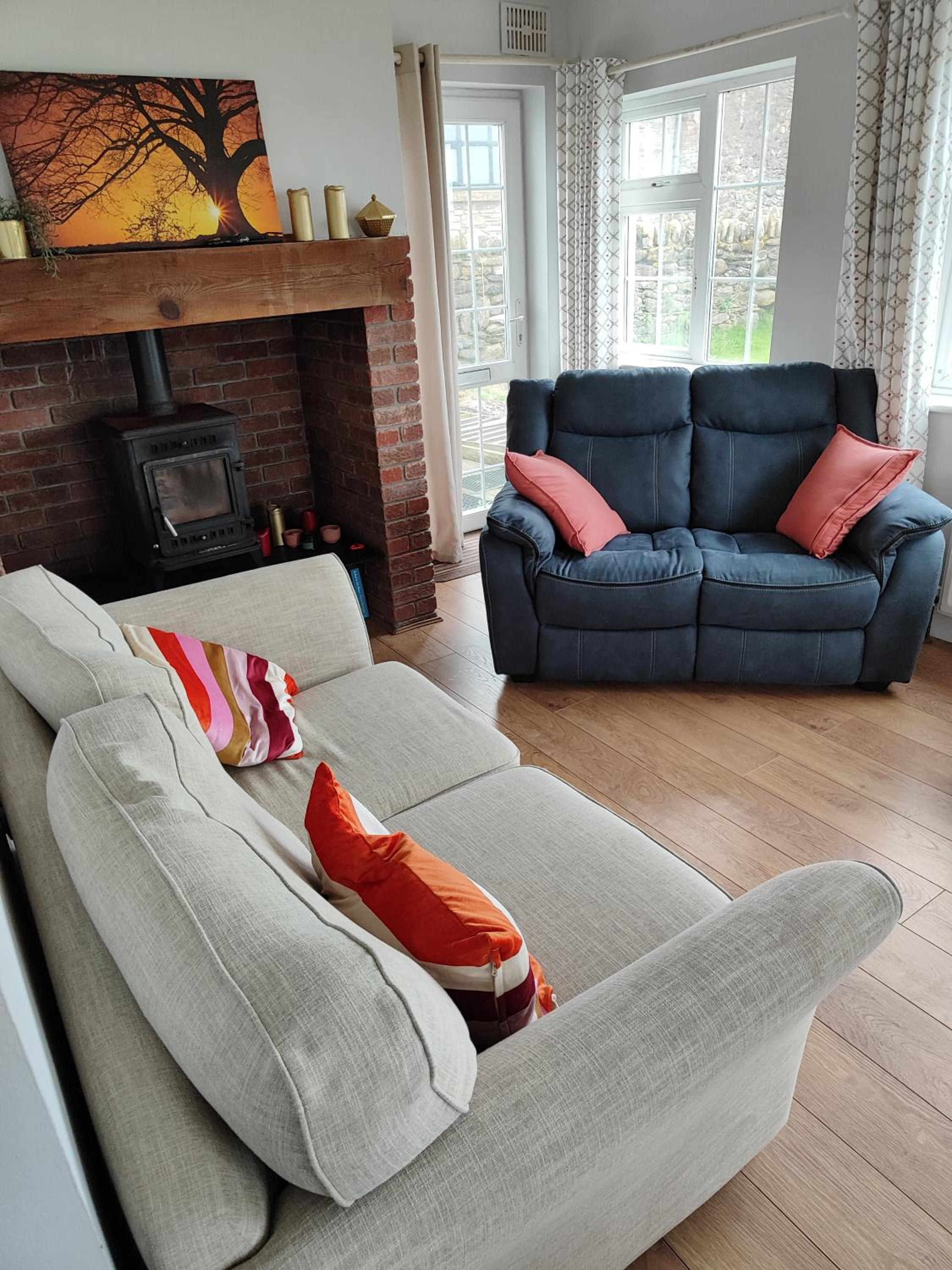 Three-Bedroom House photo 2