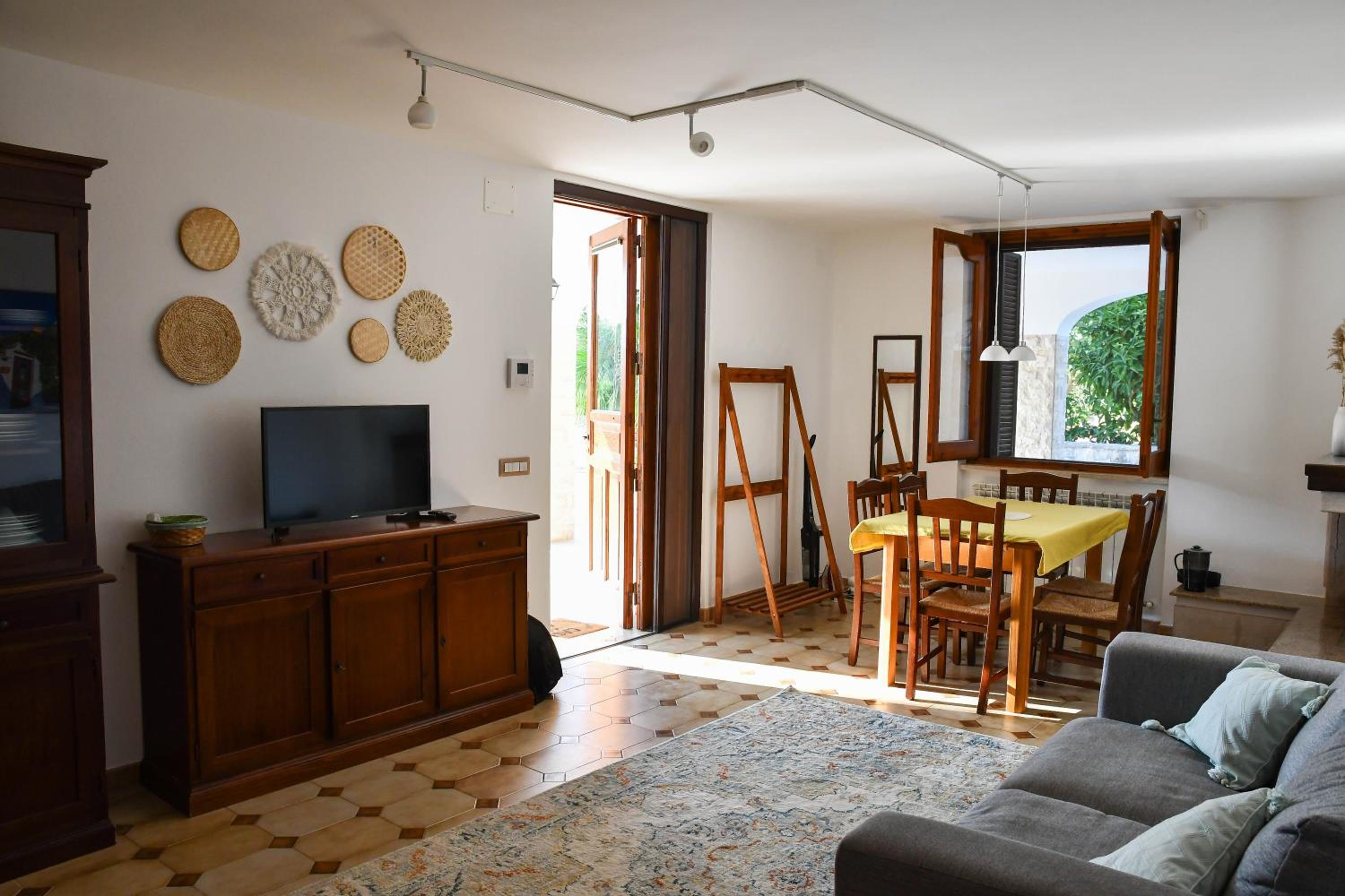 Villa photo 2