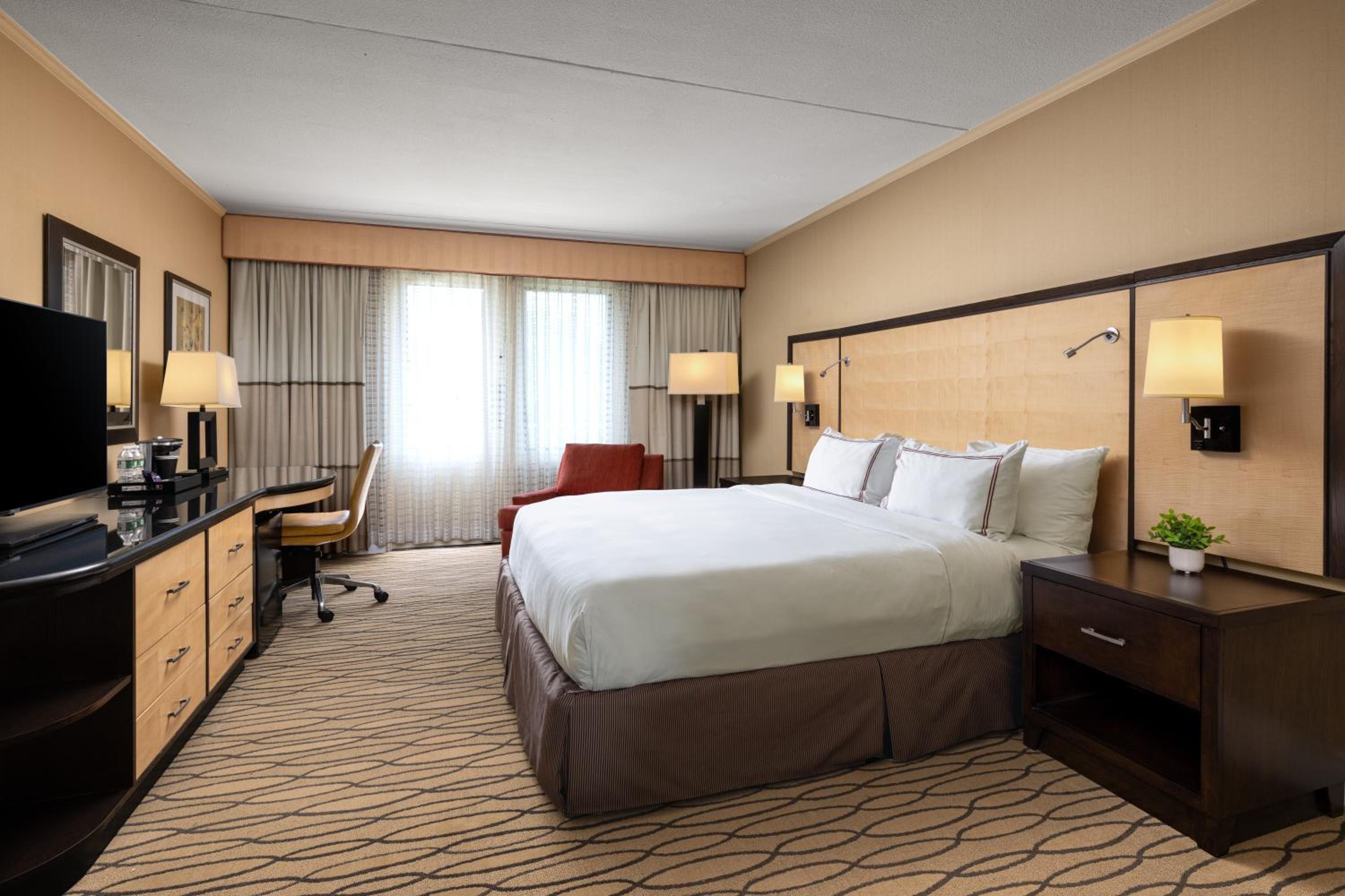 Standard King Room - Photo 1