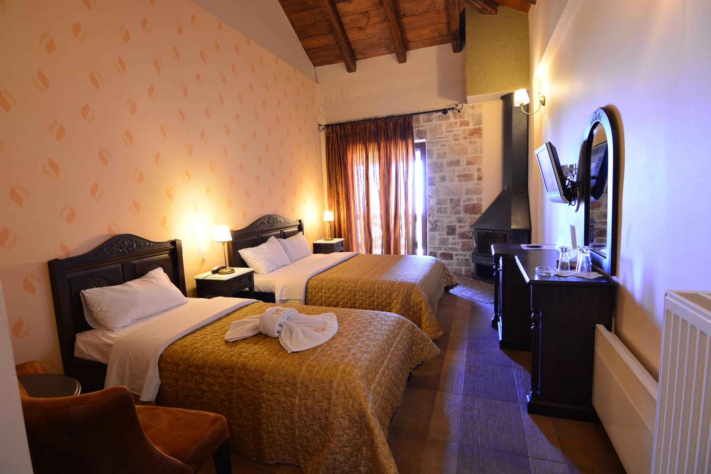 Deluxe Triple Room