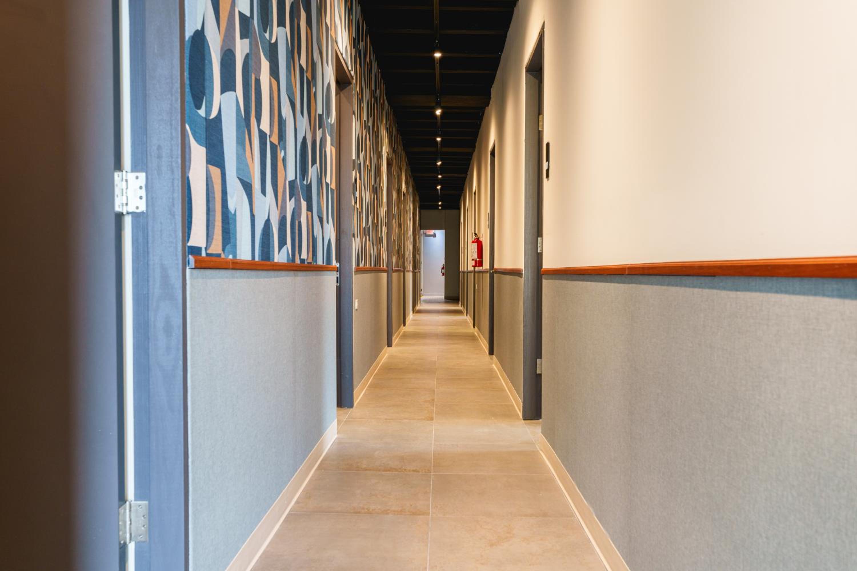 Deluxe Residence - Photo 13
