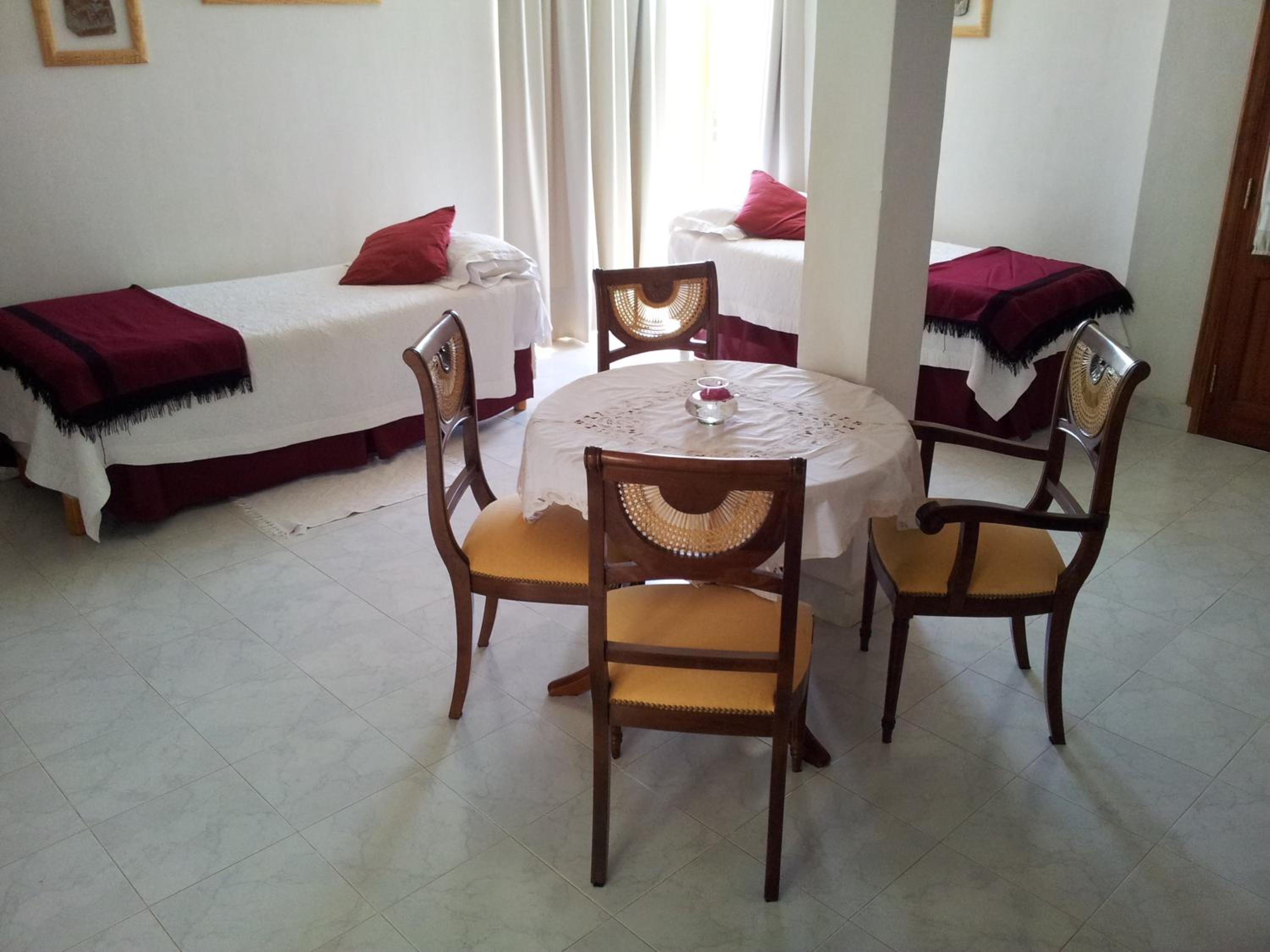 Superior Triple Room photo 3
