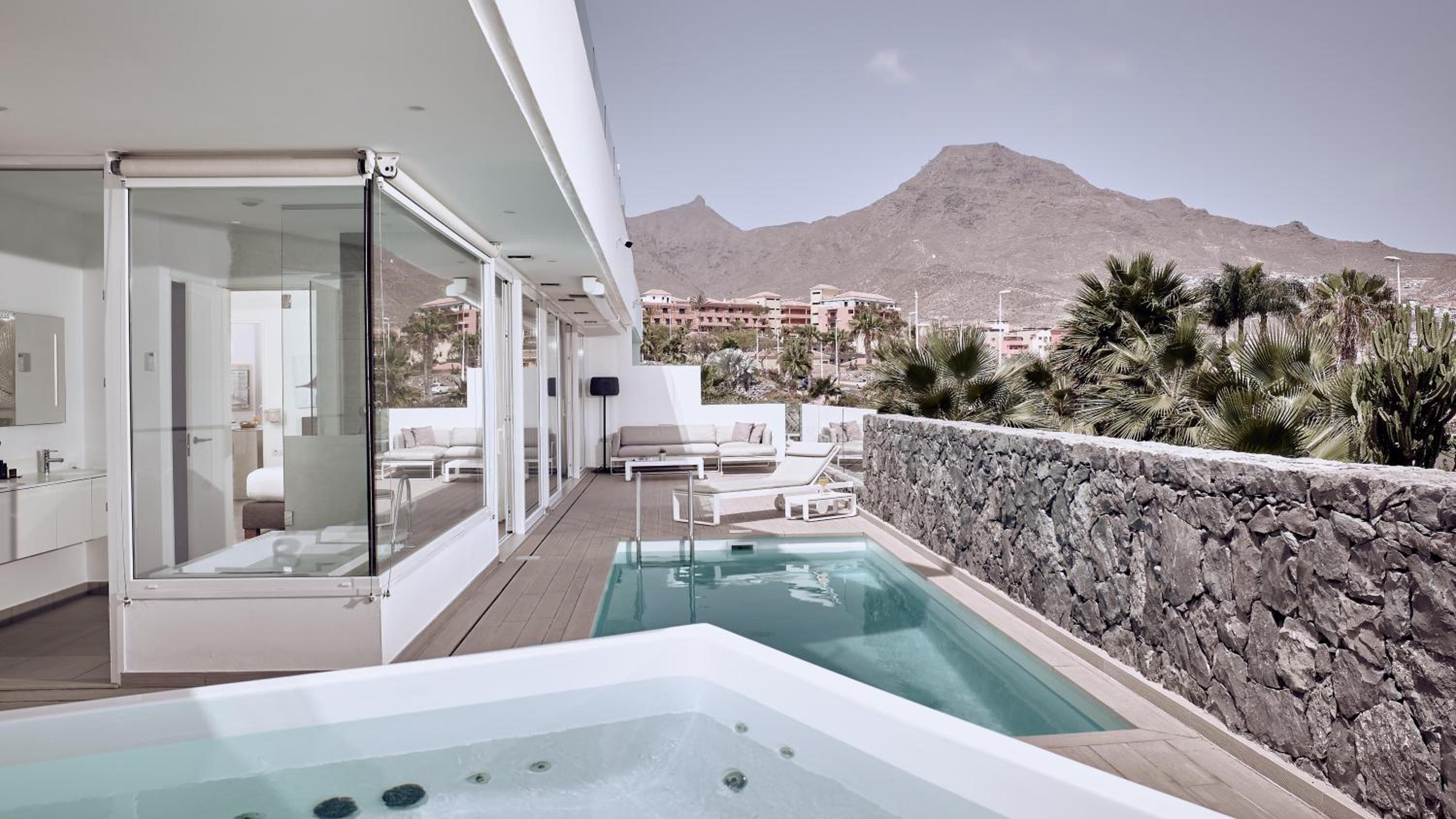 Divinity Mar 1 bedroom Suite with private pool, hot tub and sea view