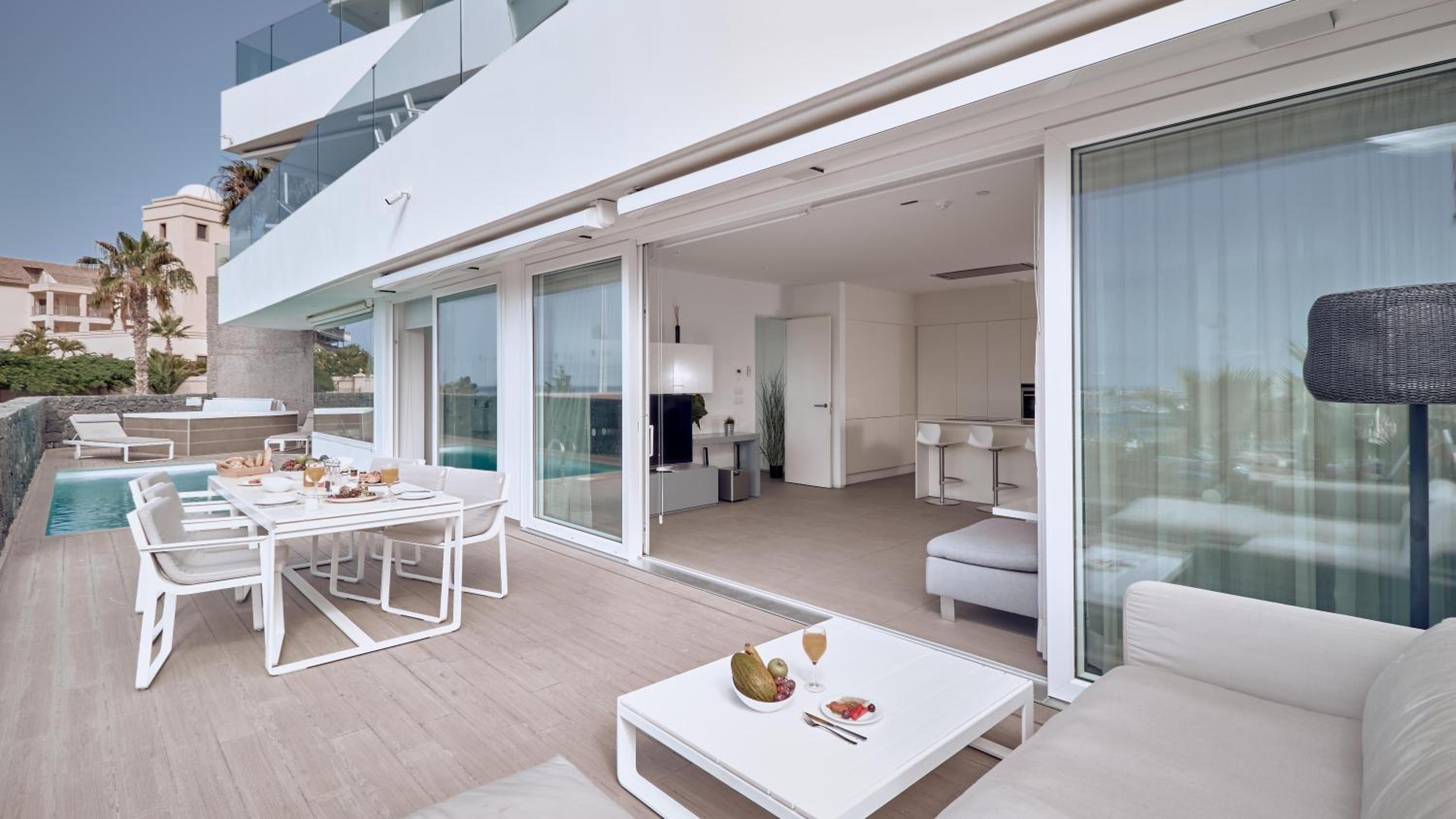 Divinity Mar 1 bedroom Suite with private pool, hot tub and sea view