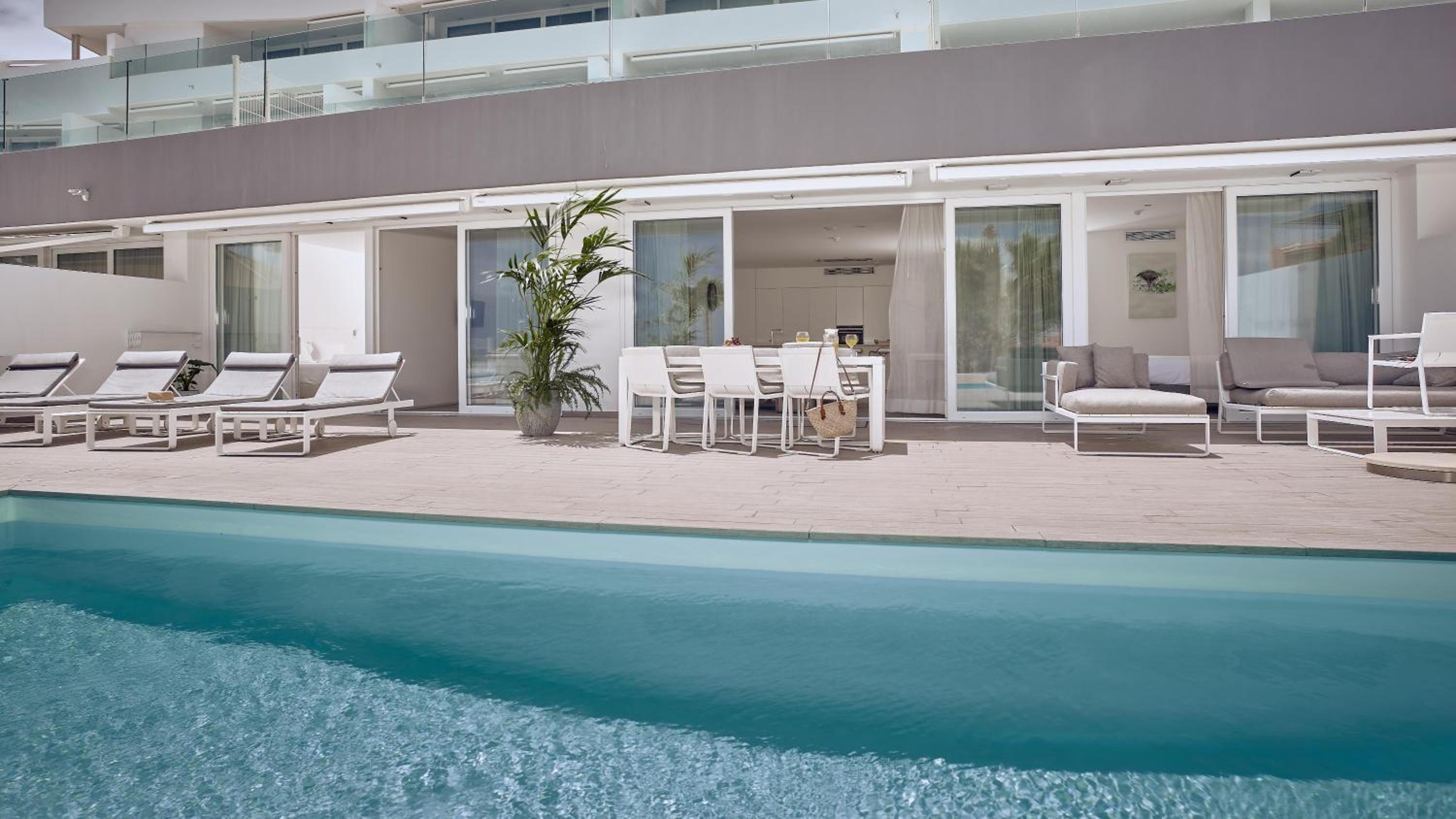 Infinity Rio 3 bedroom  Suite with private pool and sea view