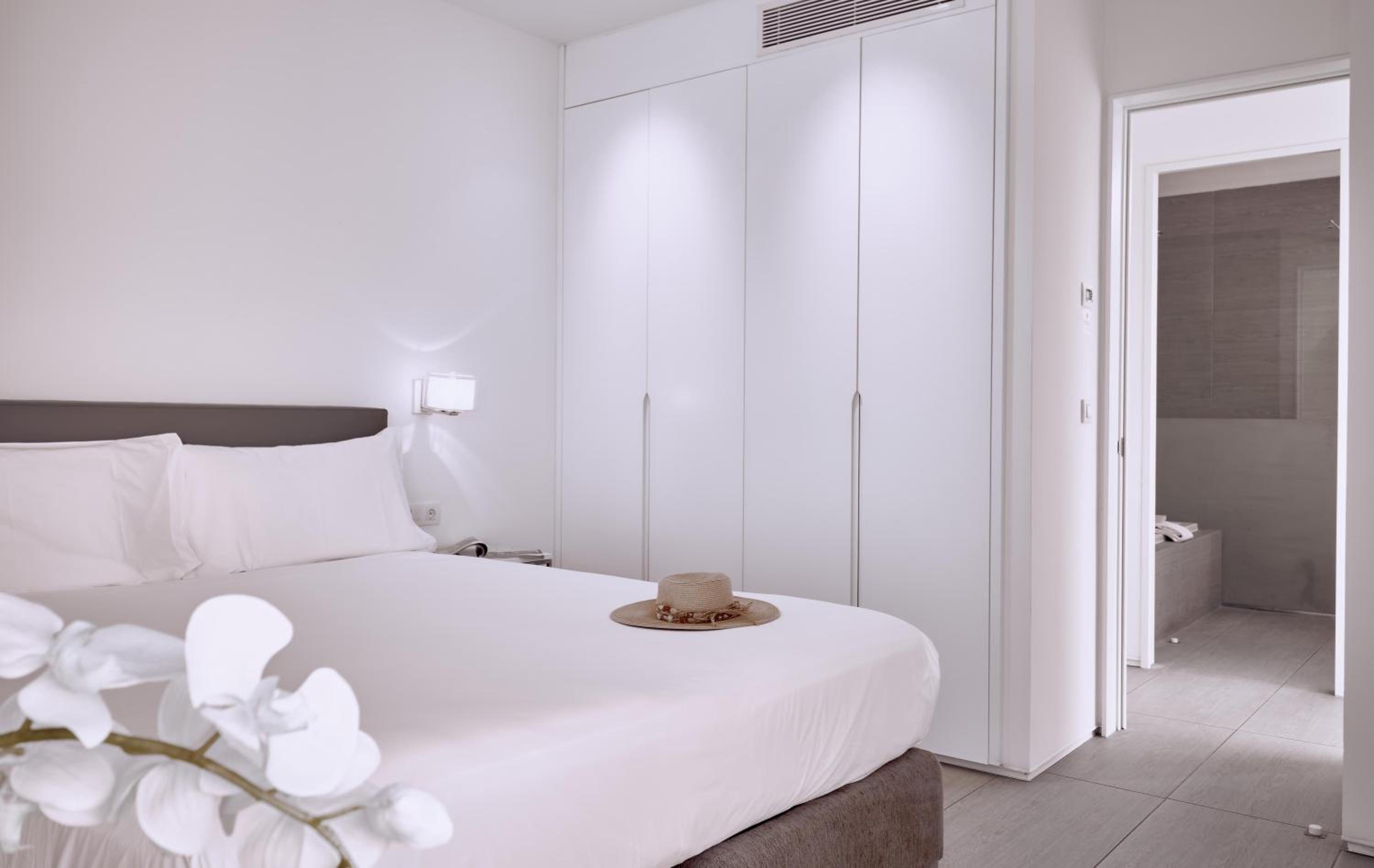 Divinity Bliss 1 bedroom sea view