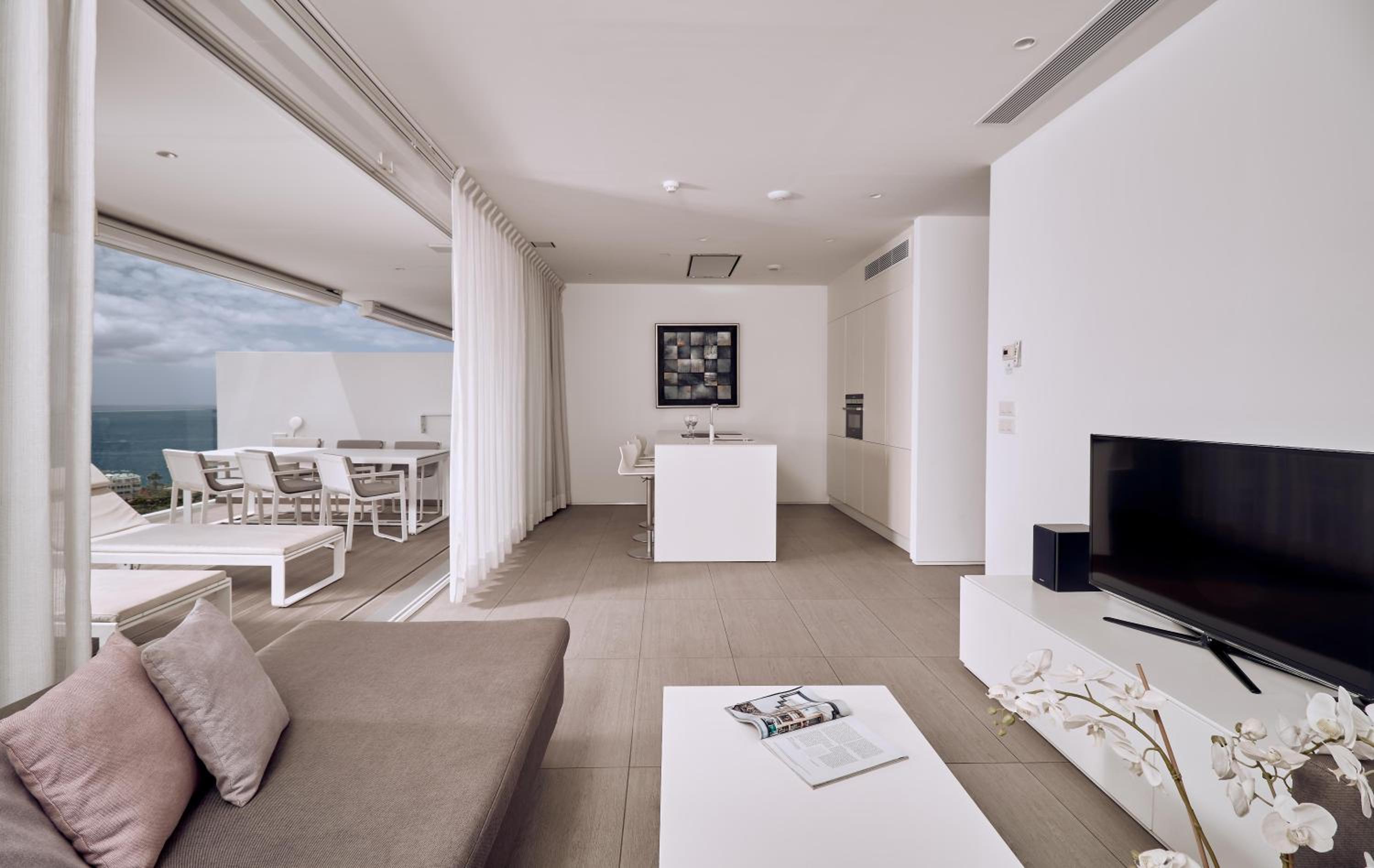Divinity Bliss 1 bedroom sea view