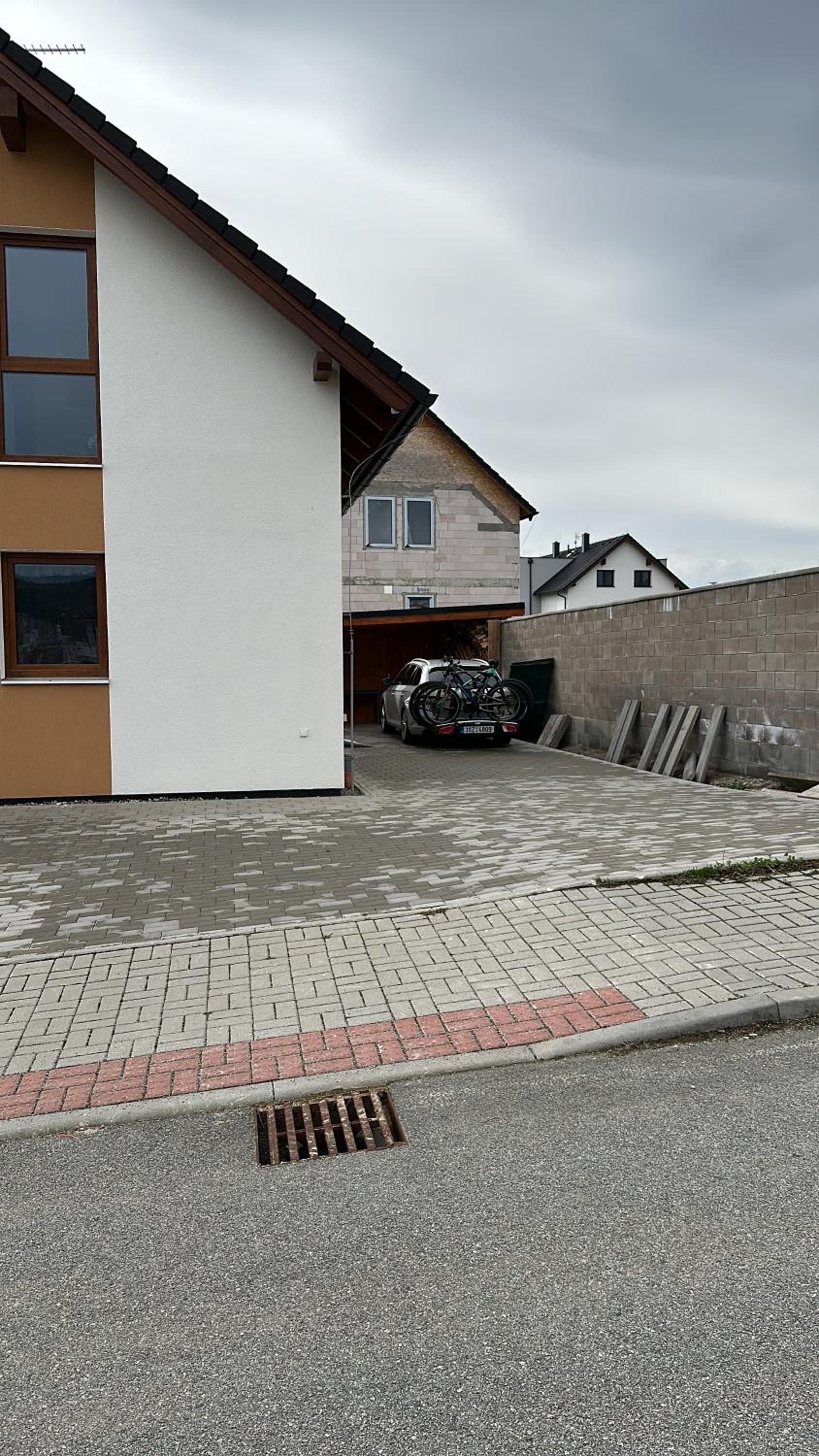 Villa photo 3