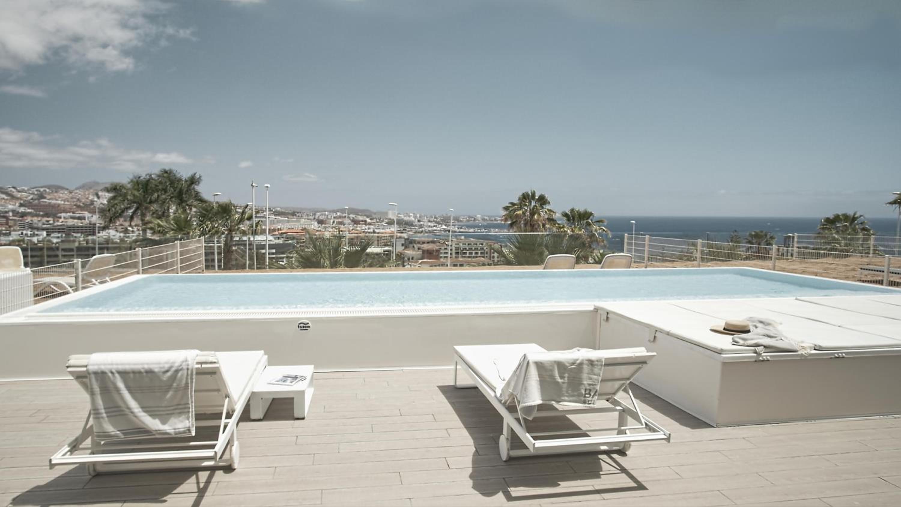 Divinity Rio 1 bedroom Suite with private pool and sea view