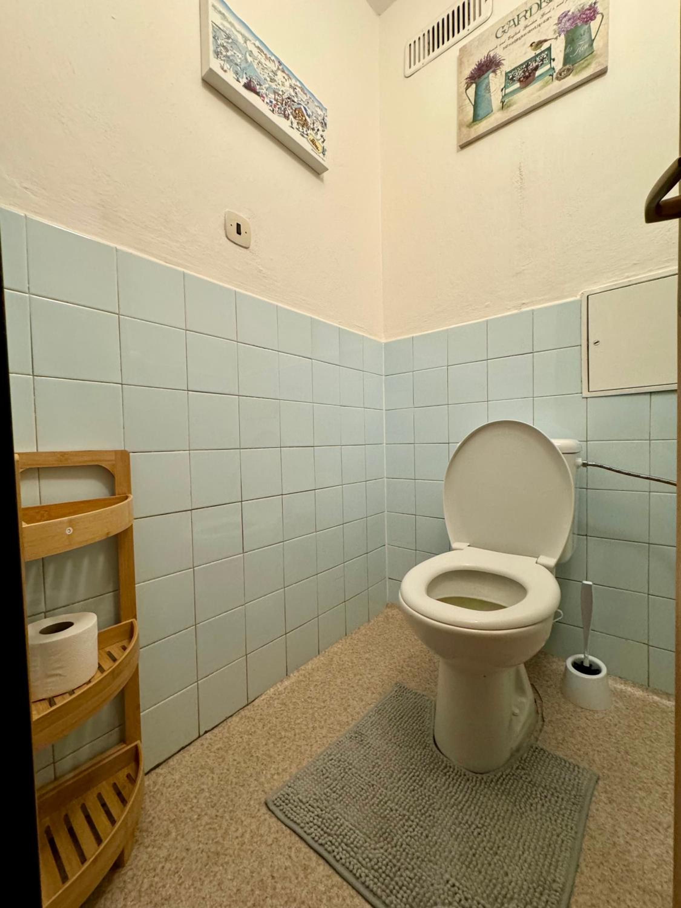 One-Bedroom Apartment photo 3